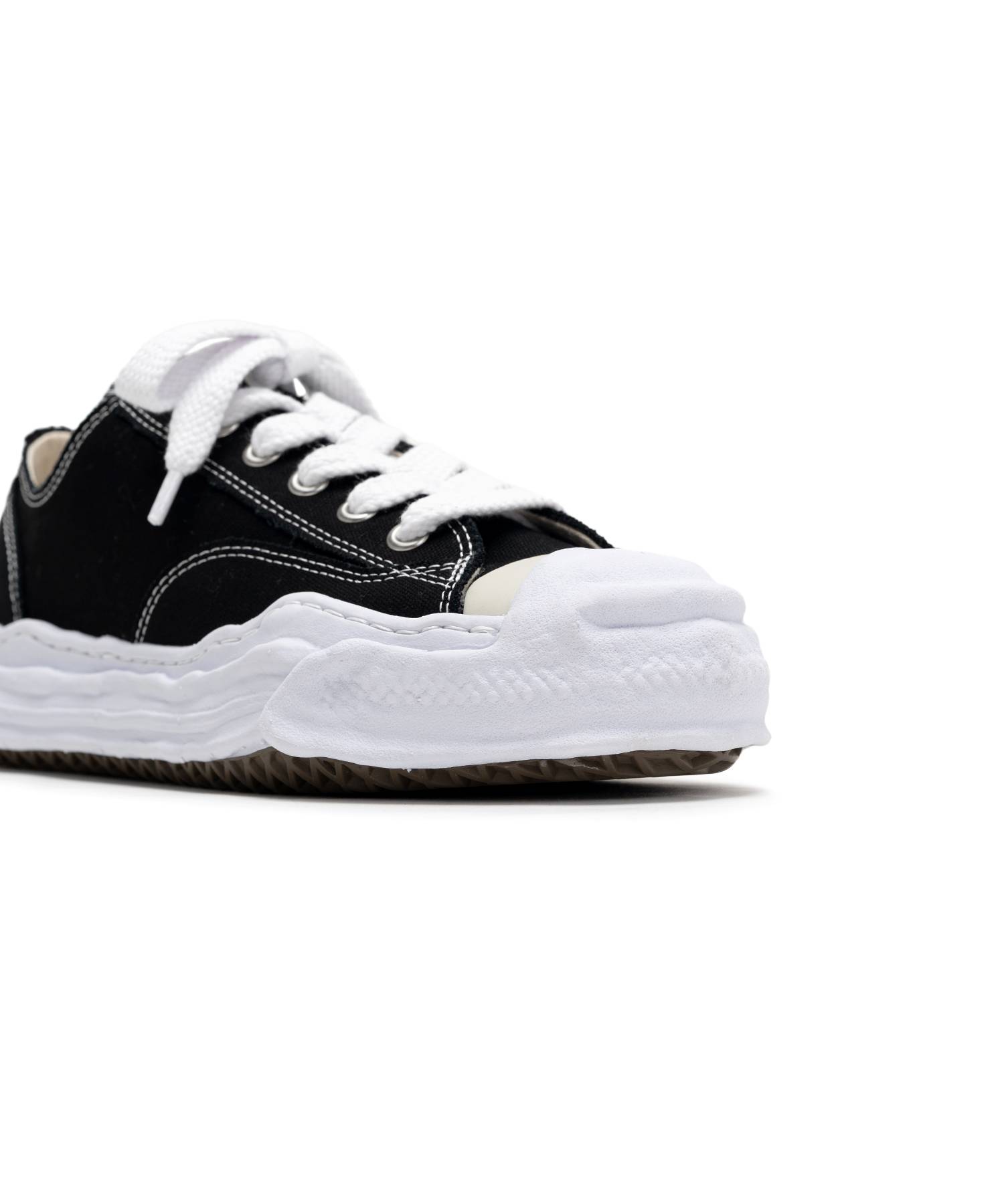 HANK Low Original Sole Canvas Low-Top Sneakers Maison MIHARA YASUHIRO