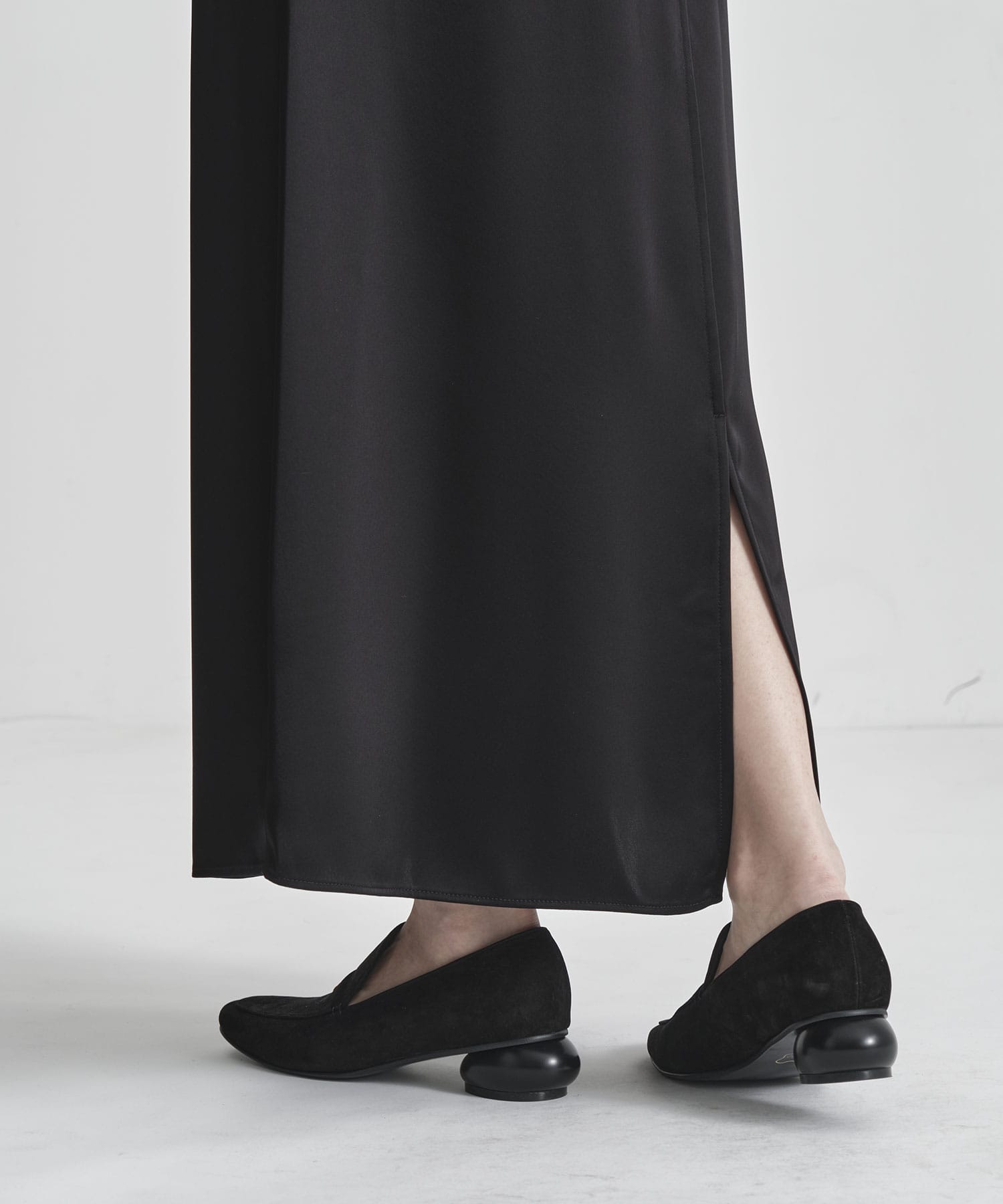 Satin Tight Skirt THE TOKYO