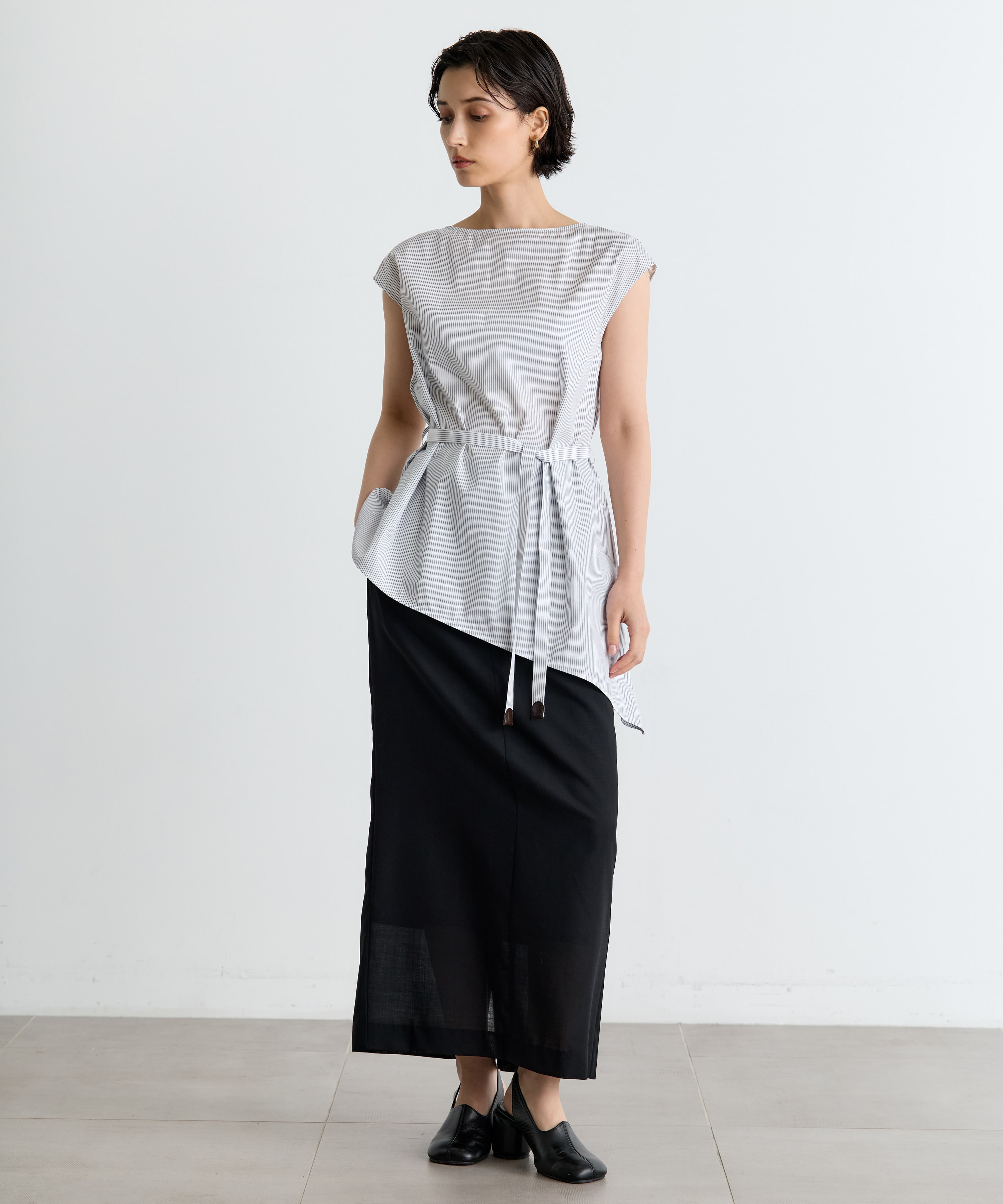 French Sleeve Asymmetry Tops THE TOKYO