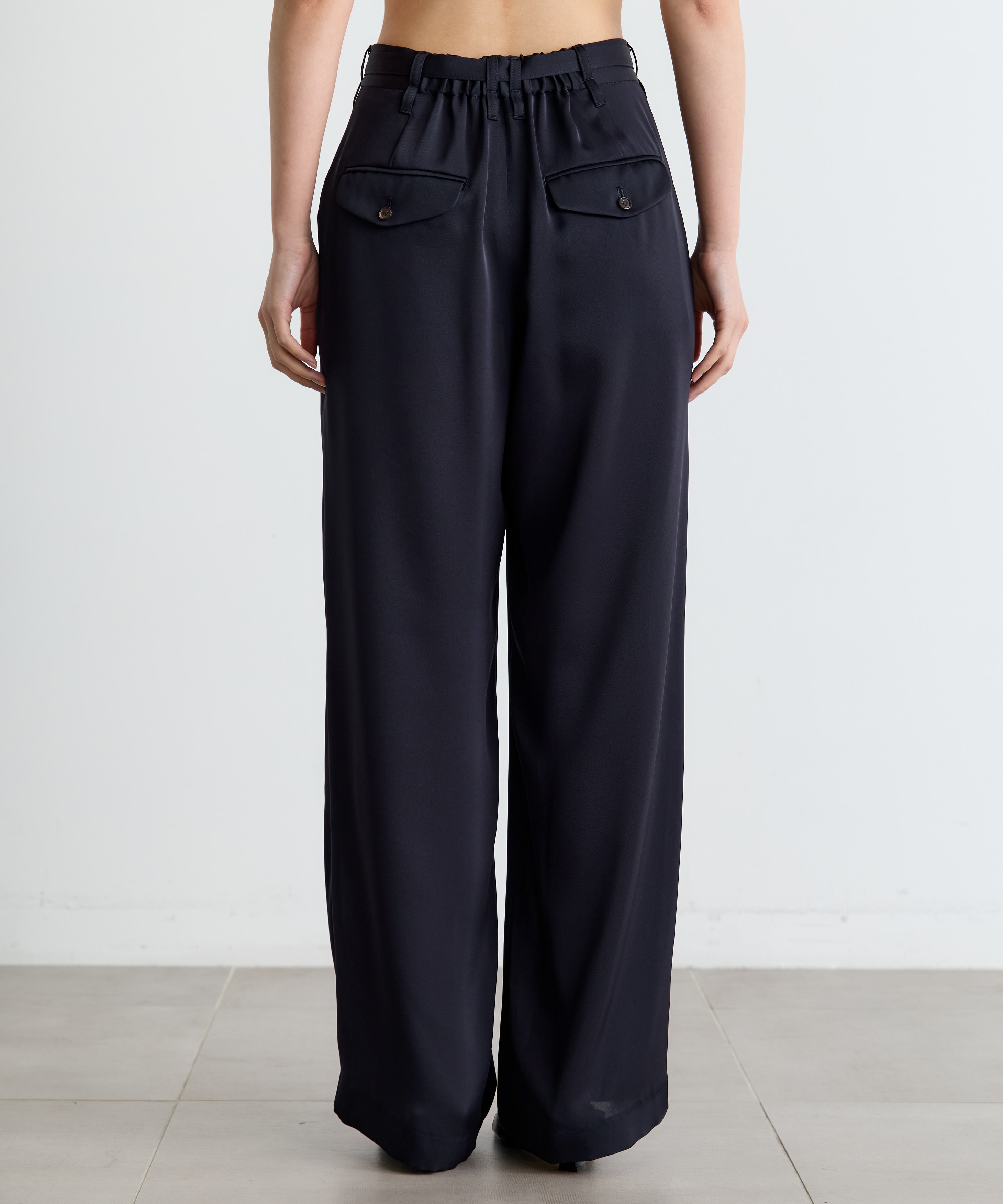 Satin Straight Pants THE TOKYO