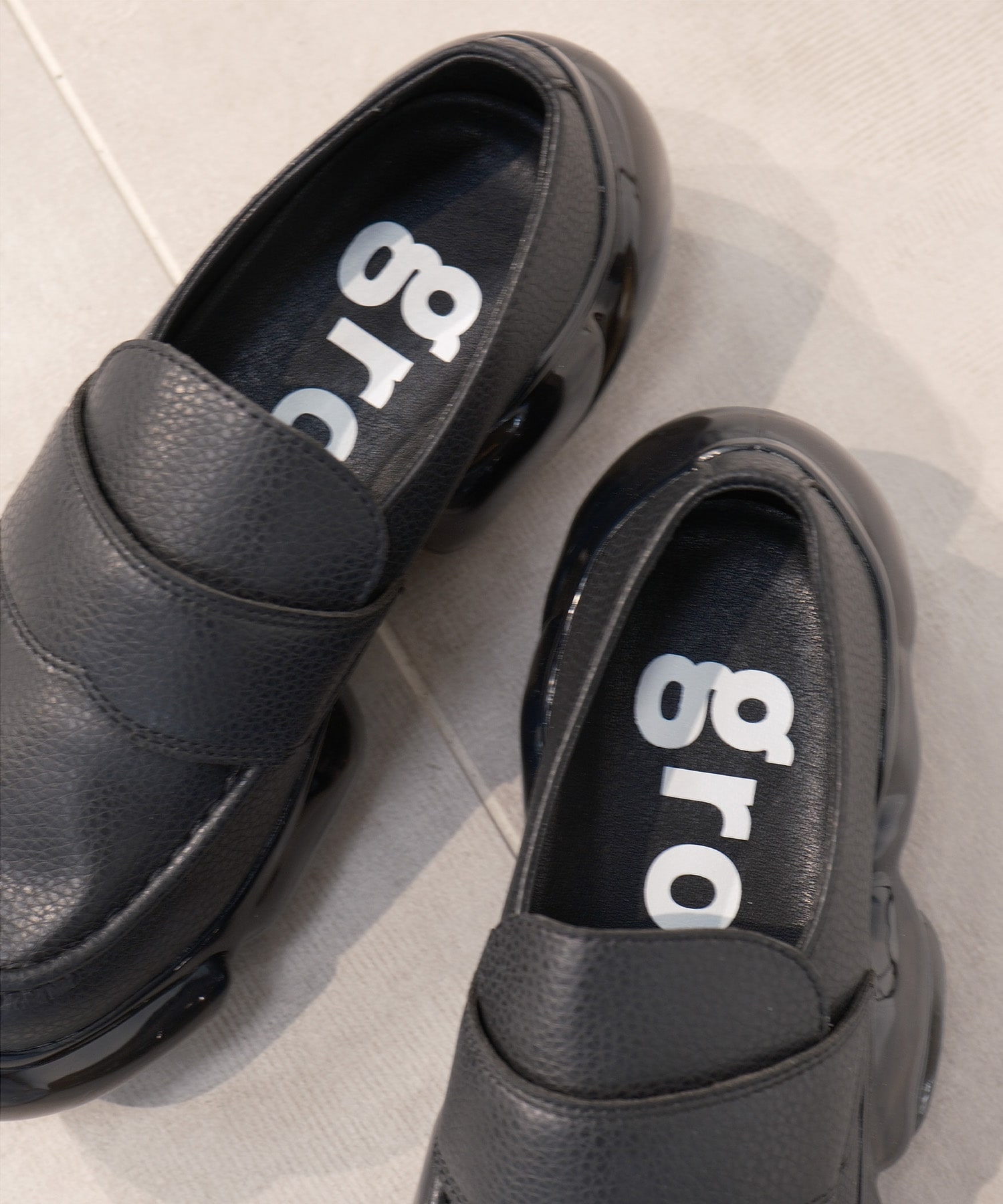 別注 MOOPIE LOAFER grounds