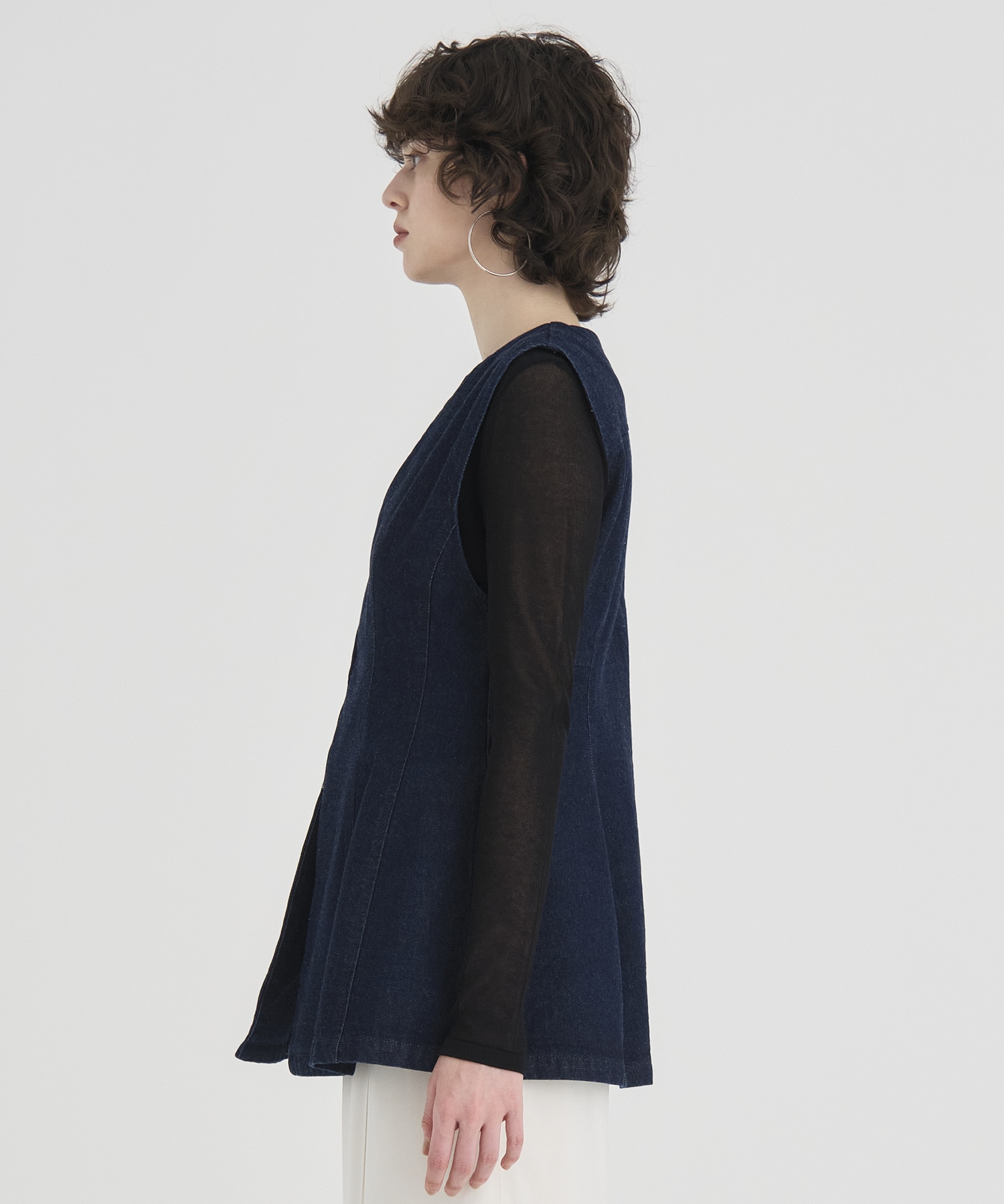 Arch Pattern Cut Vest RITAN
