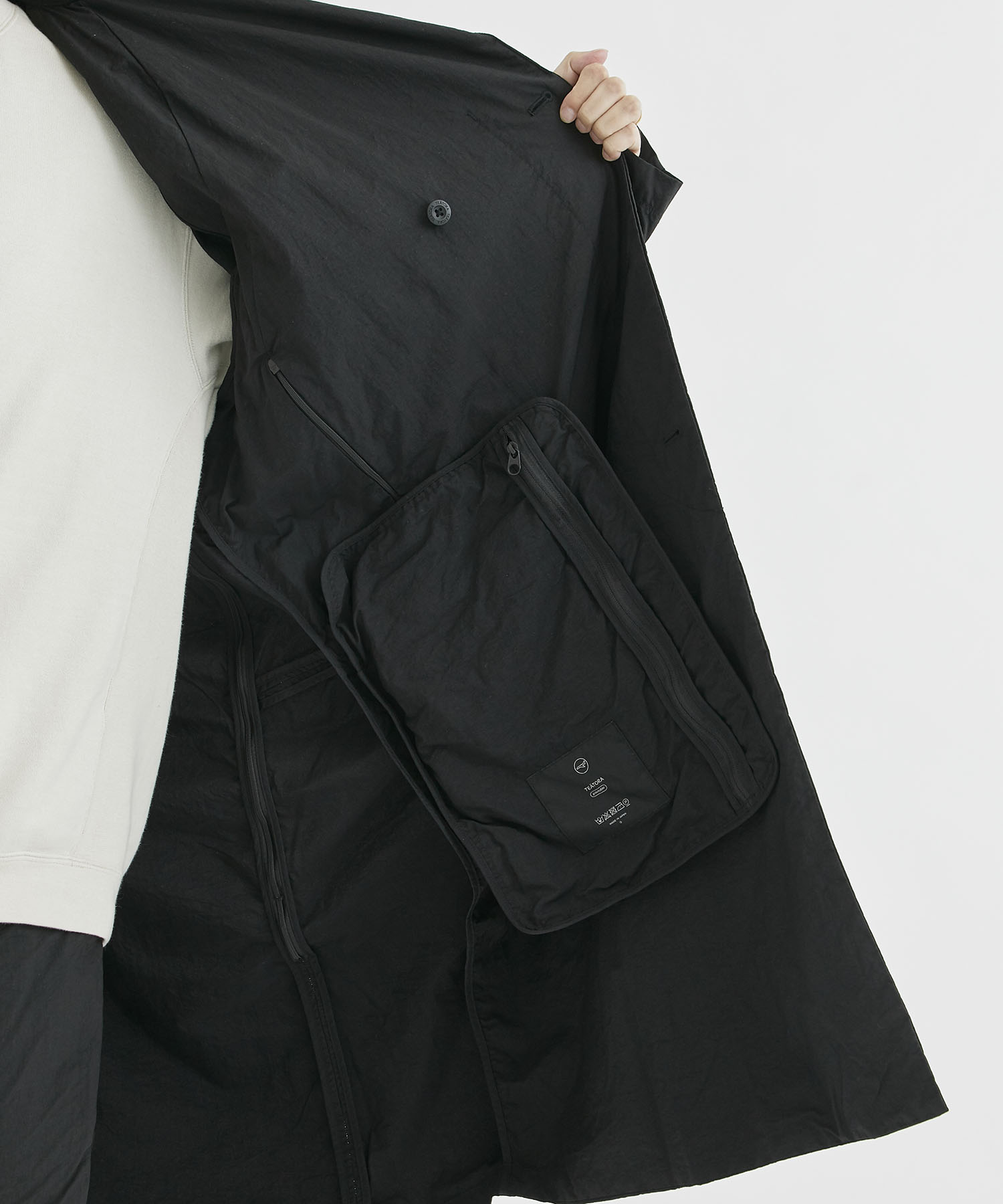 Device Coat P(1 BLACK): TEATORA: MEN｜THE TOKYO ONLINE STORE