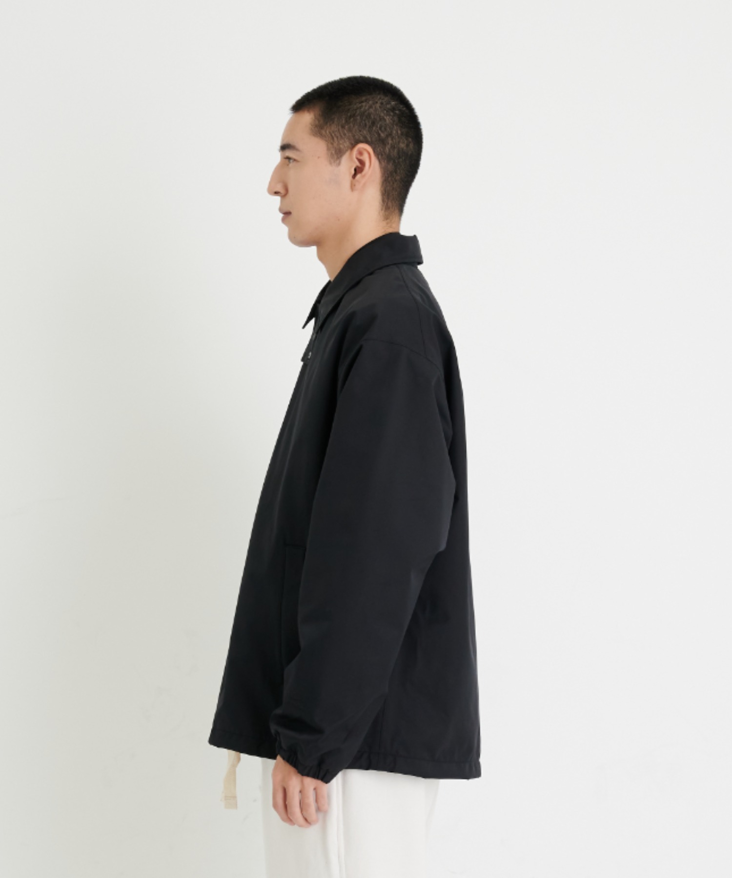 以下公式サイトよりnanamica 2L GORE-TEX COACH JACKET 22AW