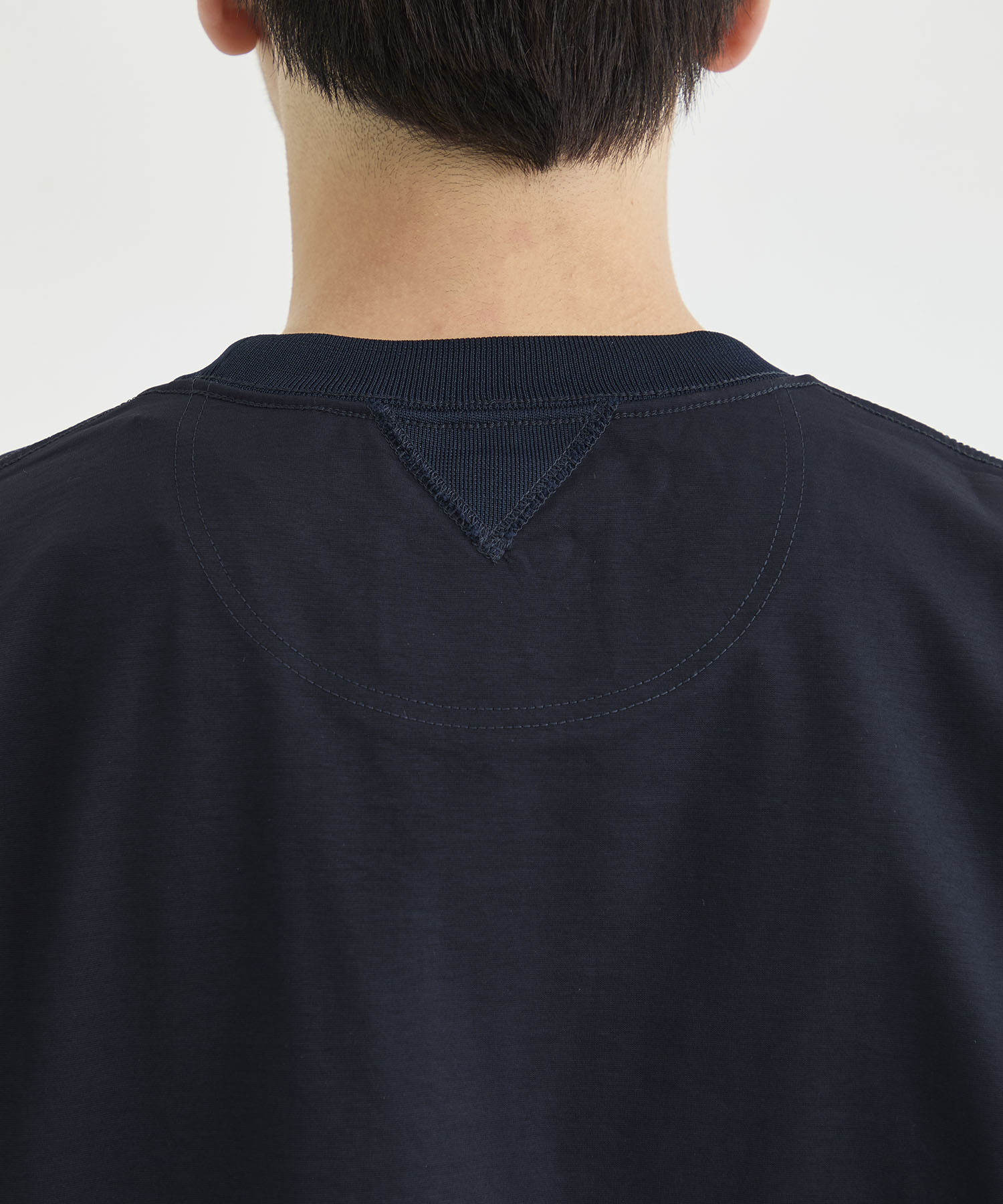 ZIP POCKET T-SHIRT White Mountaineering