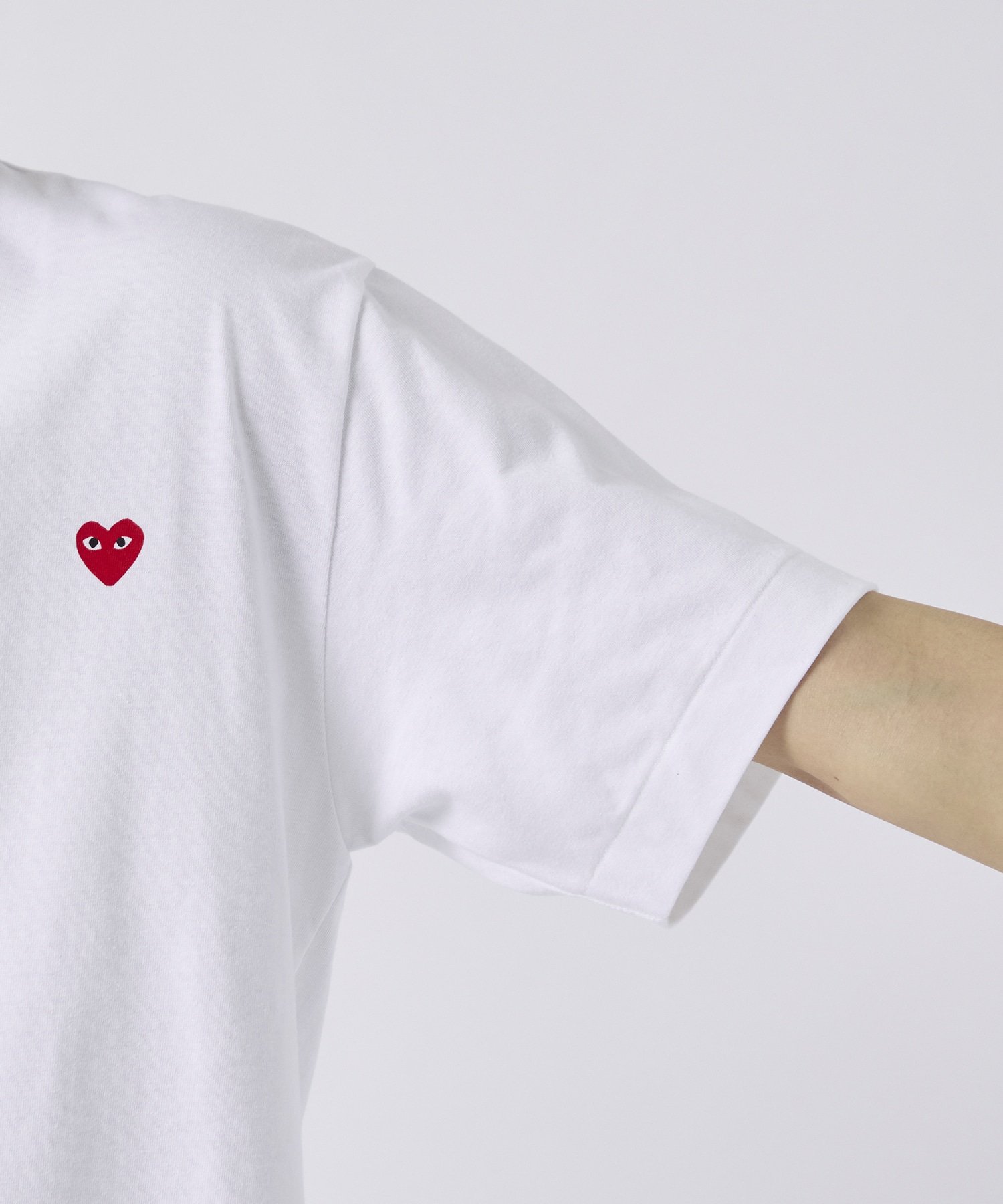 AX-T337-051 T-SHIRT LOGO PRINT PLAY COMME des GARCONS