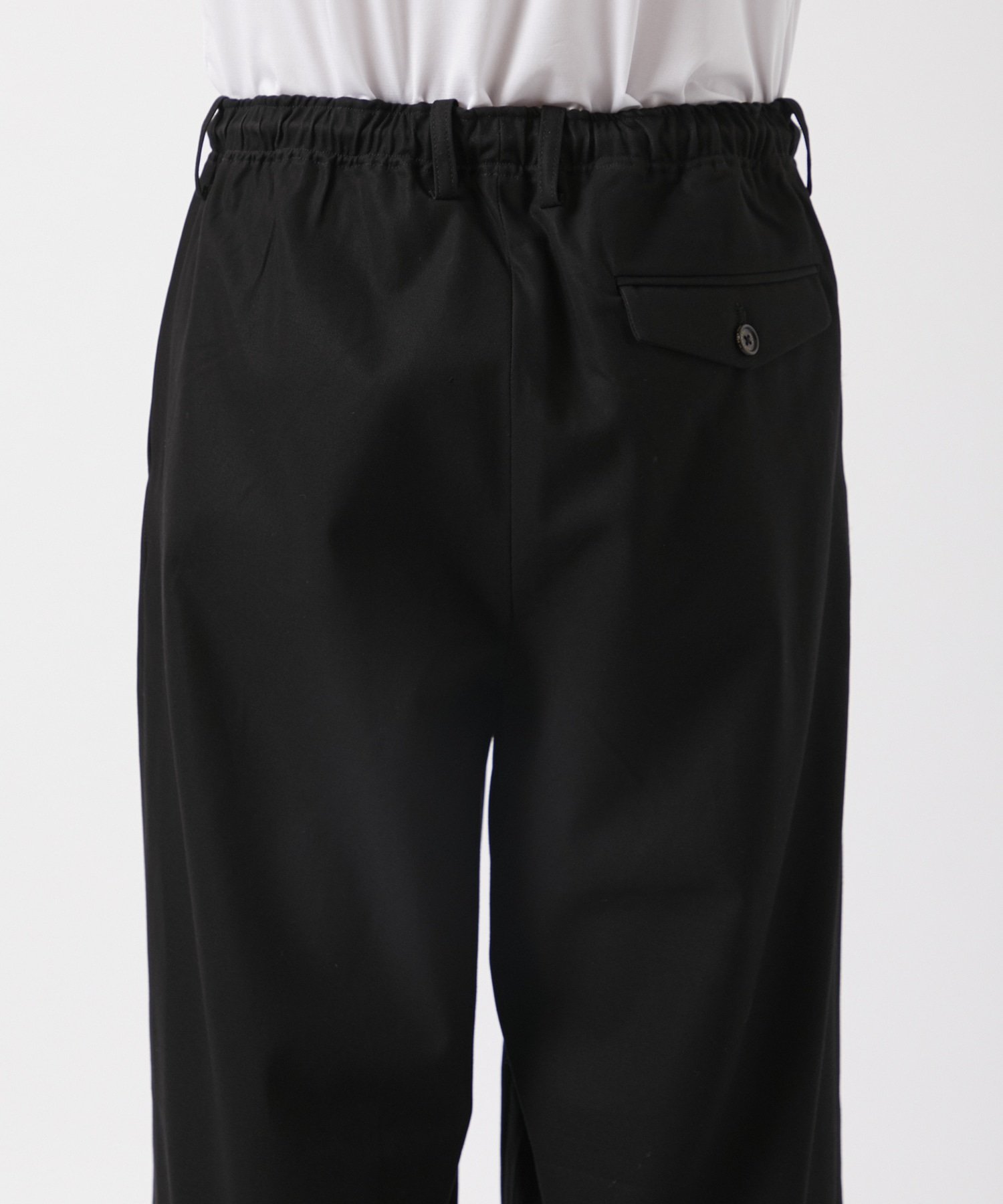 TRIPLE PLEATED EASY TROUSERS MARKAWARE