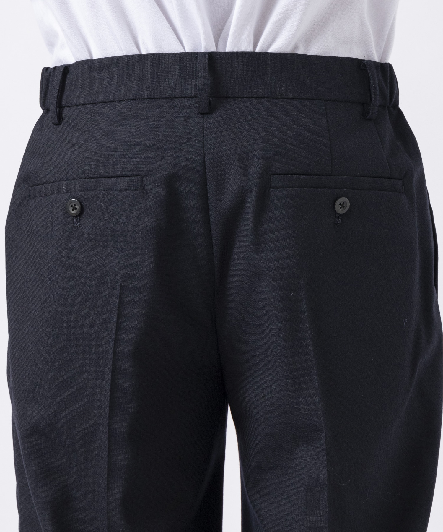 Calm Skin Easy Slim Straight Trousers THE TOKYO