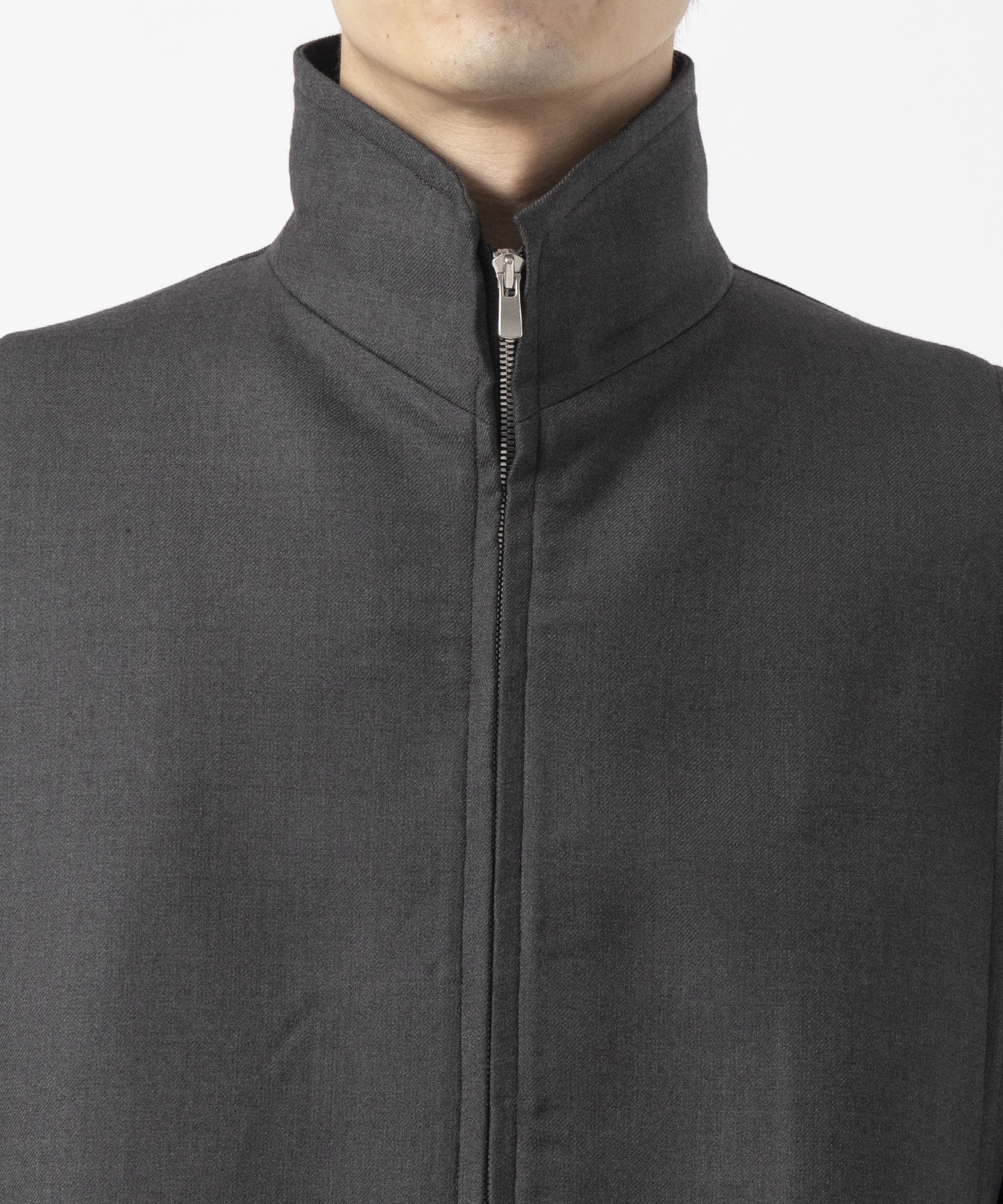 MODIFIED SLEEVE ZIP BLOUSON IRENISA