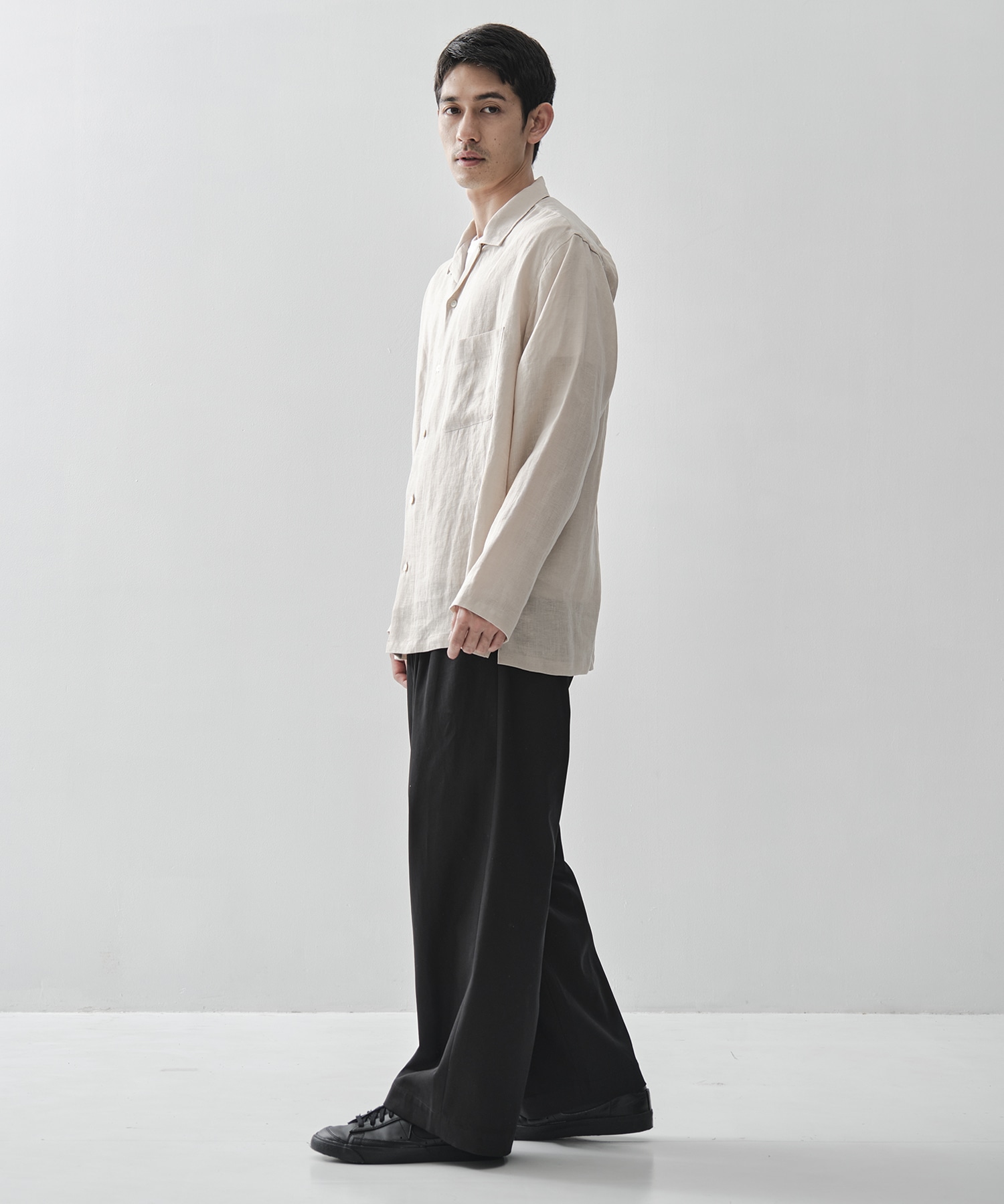 TRIPLE PLEATED EASY TROUSERS MARKAWARE