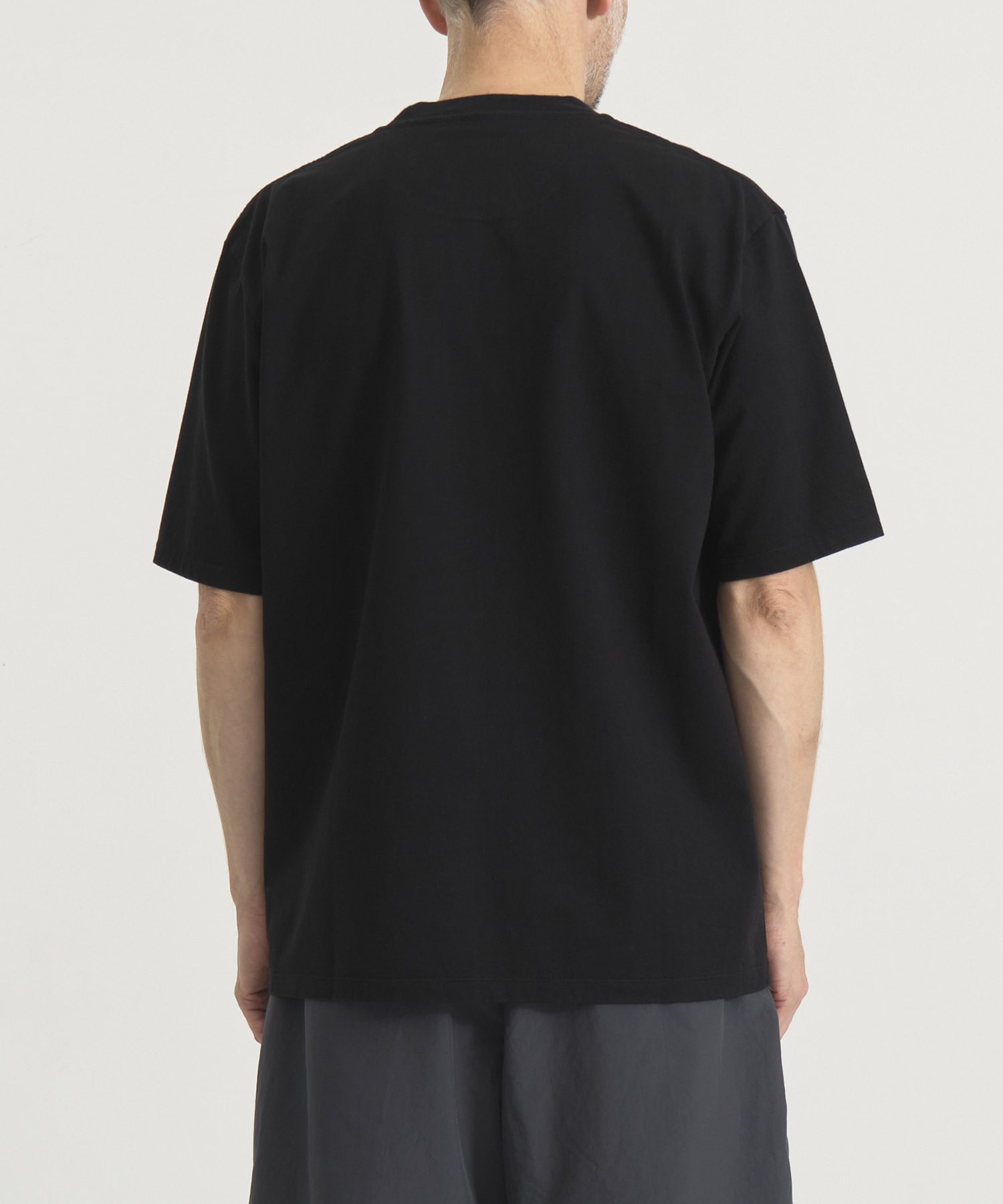 別注 ONE EYELET POCKET TEE White Mountaineering