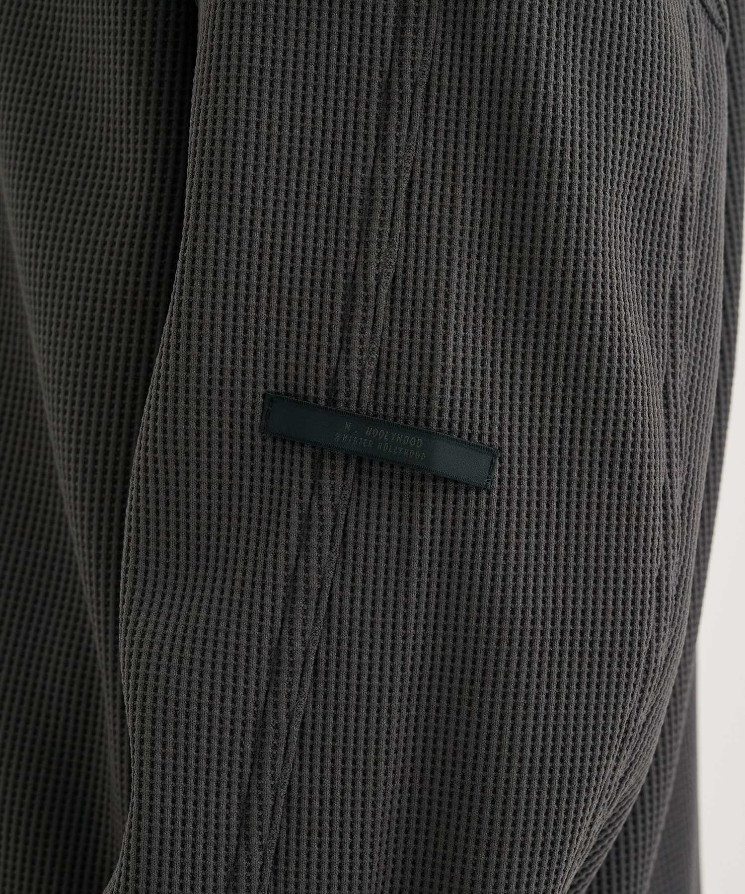 2252-CS07-031 LONGSLEEVE T-SHIRT N.HOOLYWOOD