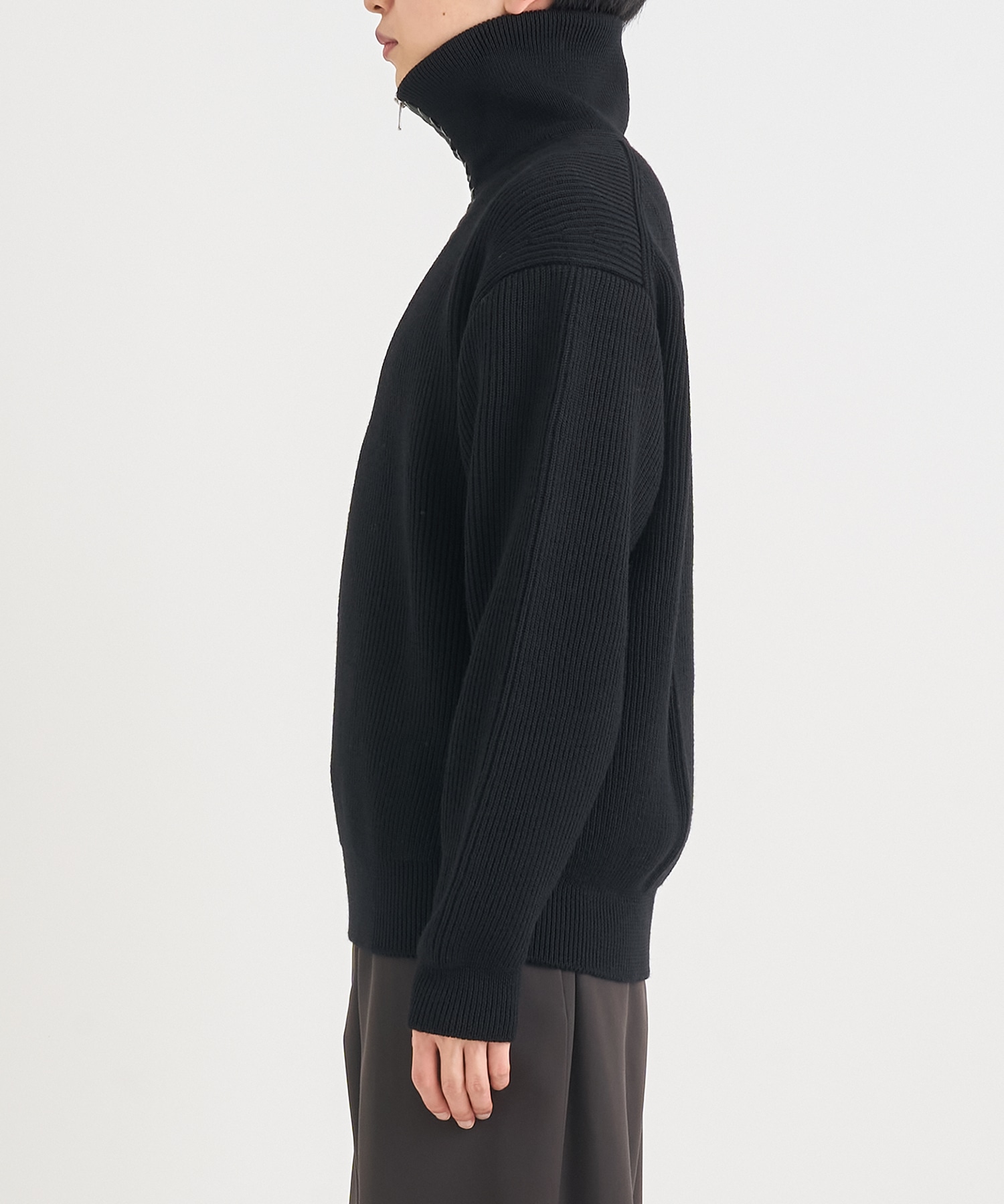 25WCM-N07305 HALF ZIP KNIT kolor
