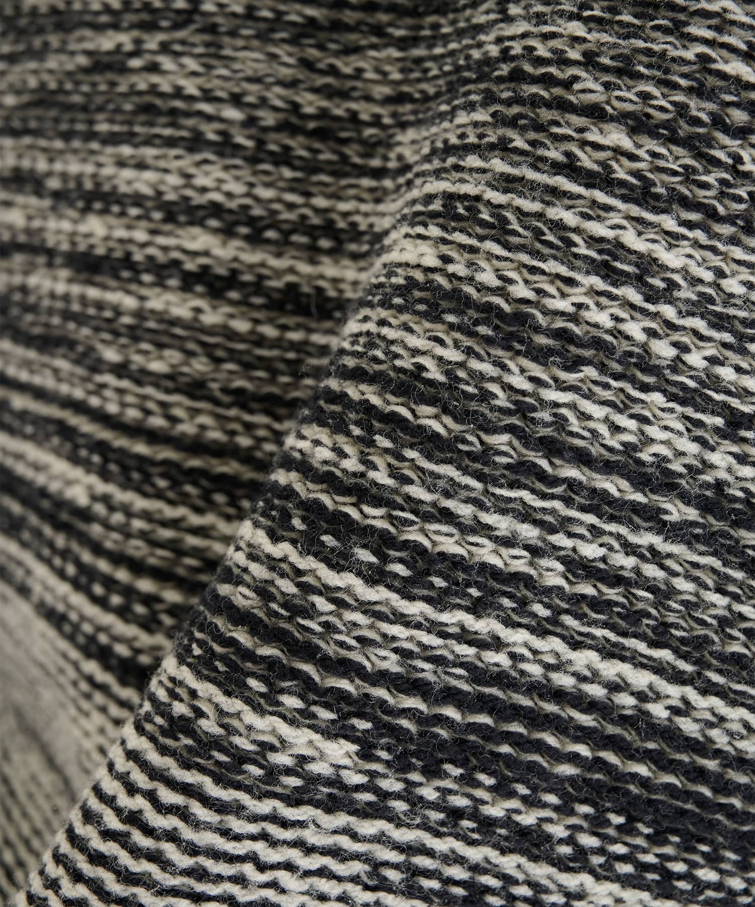 Gradation Crewneck Sweater YOKE