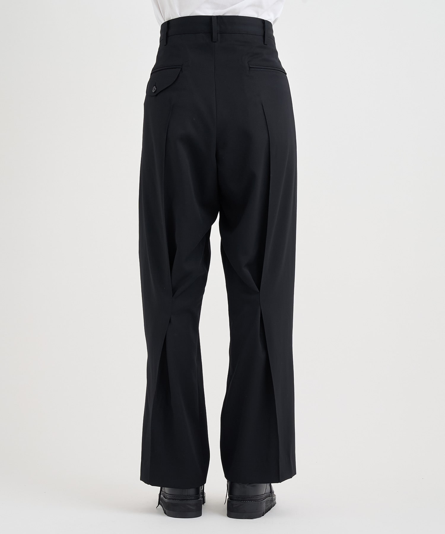Tuck-detail pants KHOKI