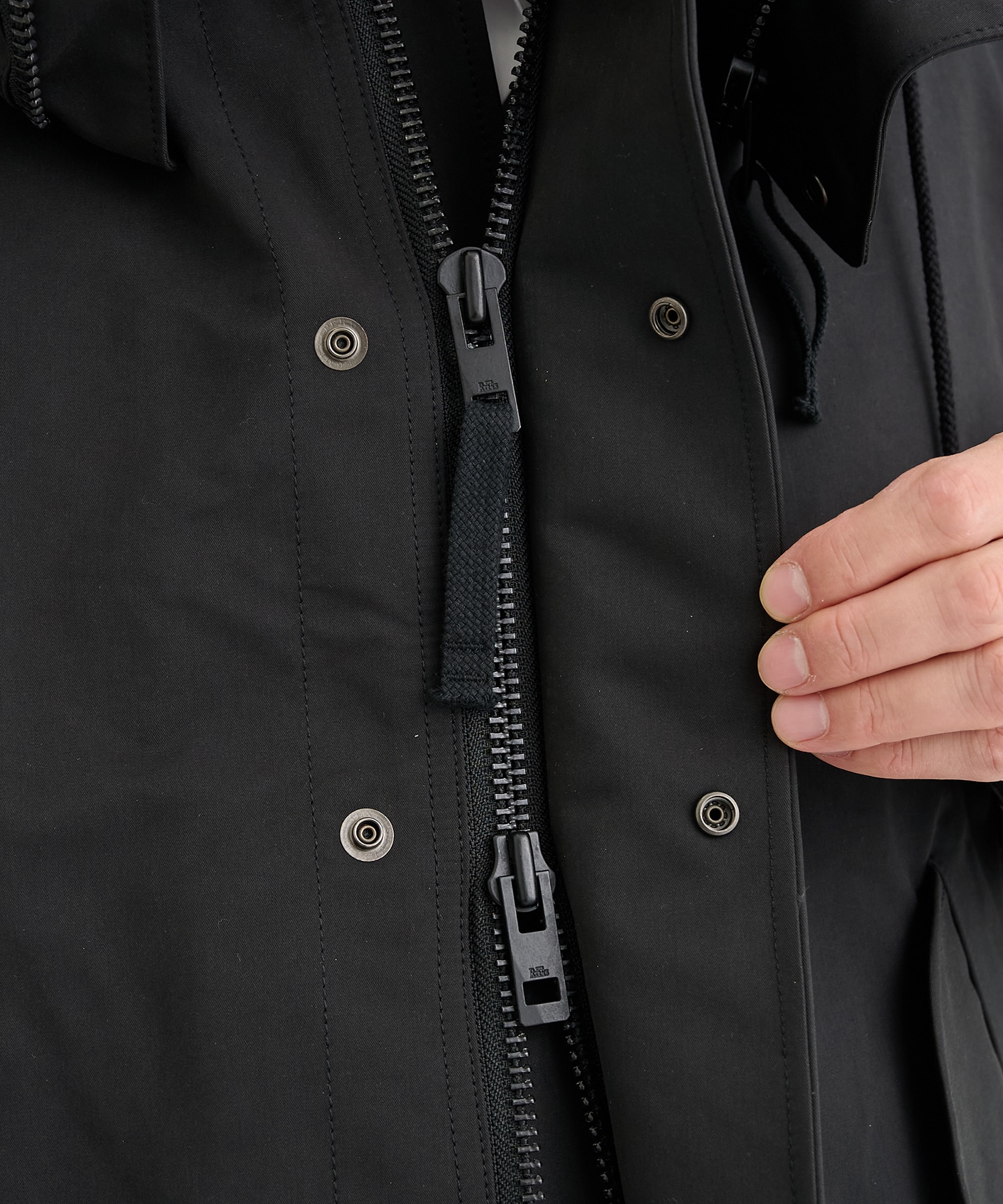 THE MODS COAT THE RERACS