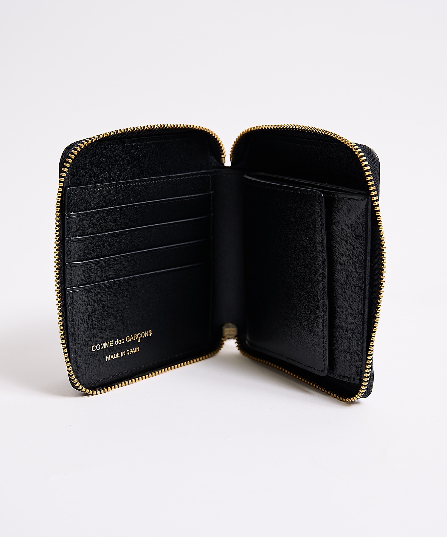 OUTSIDE POCKET FOLD ZIP WALLET Wallet Comme des Garcons