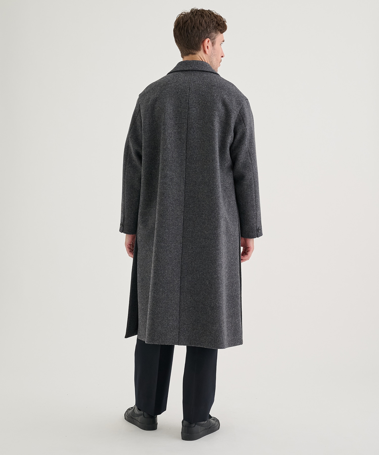 THE LOOSE CHESTER COAT | ザリラクス