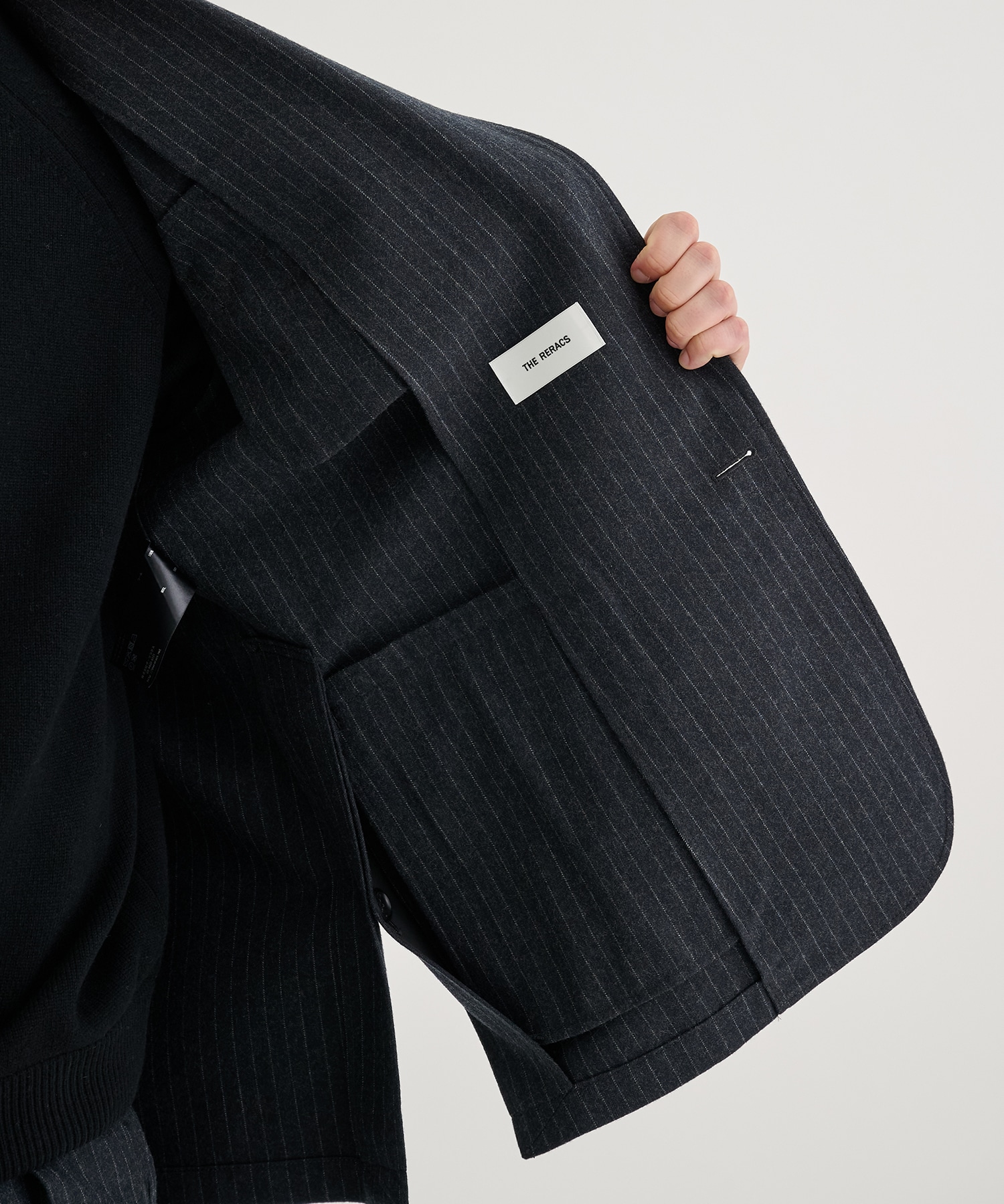 THE PEAKED LAPEL EASY JACKET THE RERACS