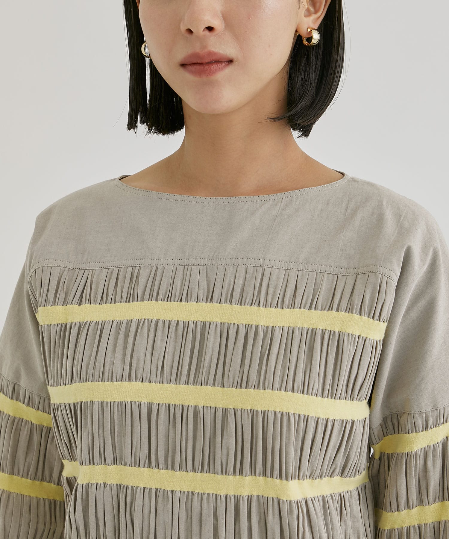 Shirring striped tops pelleq