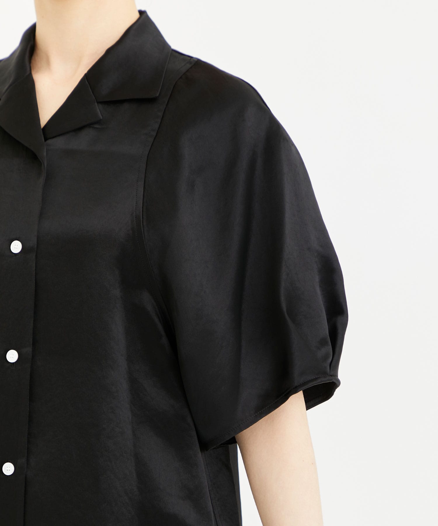 ACETATE SATIN HALF SLEEVE SHIRT CINOH