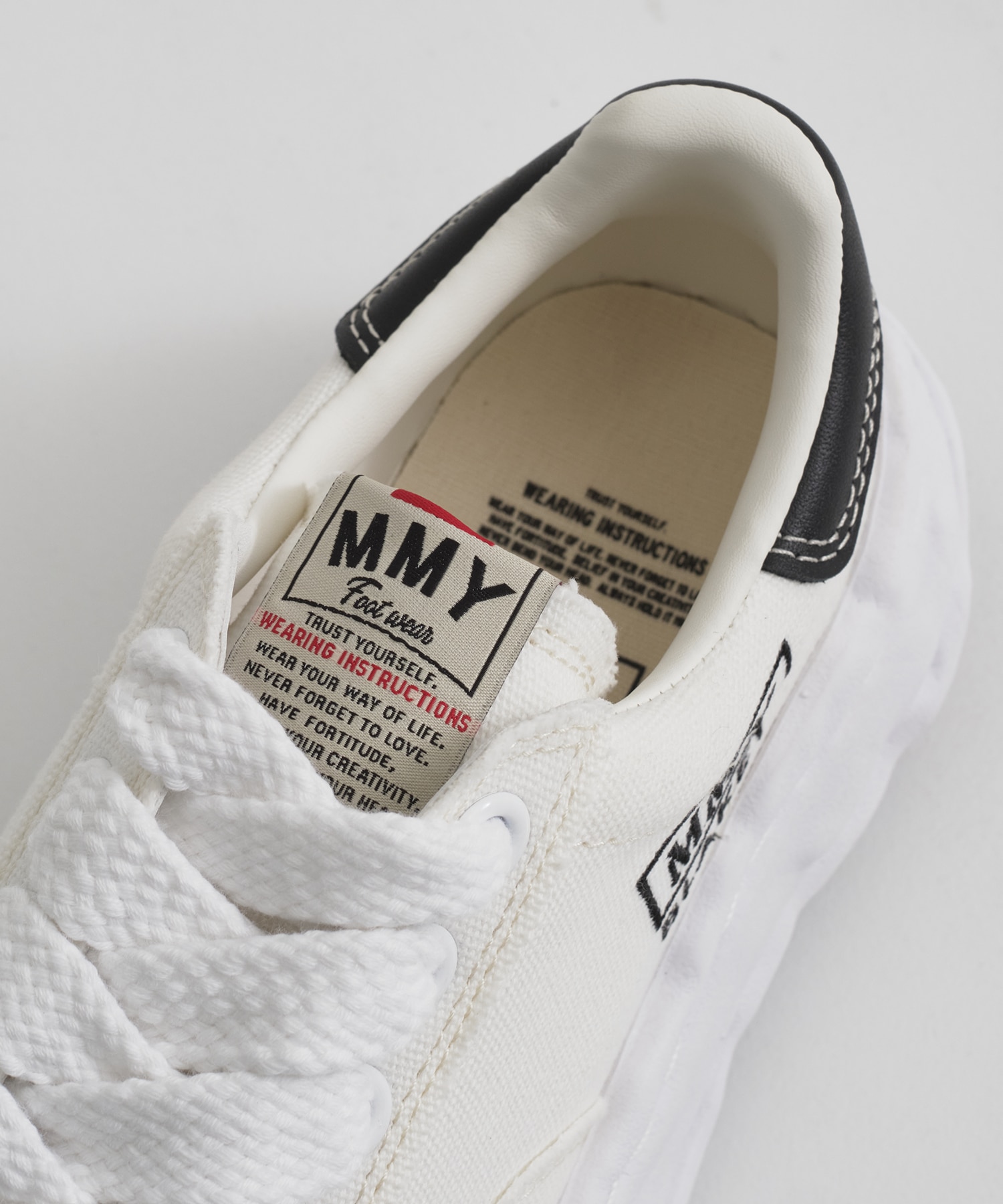 BLAKEY original sole canvas low-top sneakers Maison MIHARA YASUHIRO