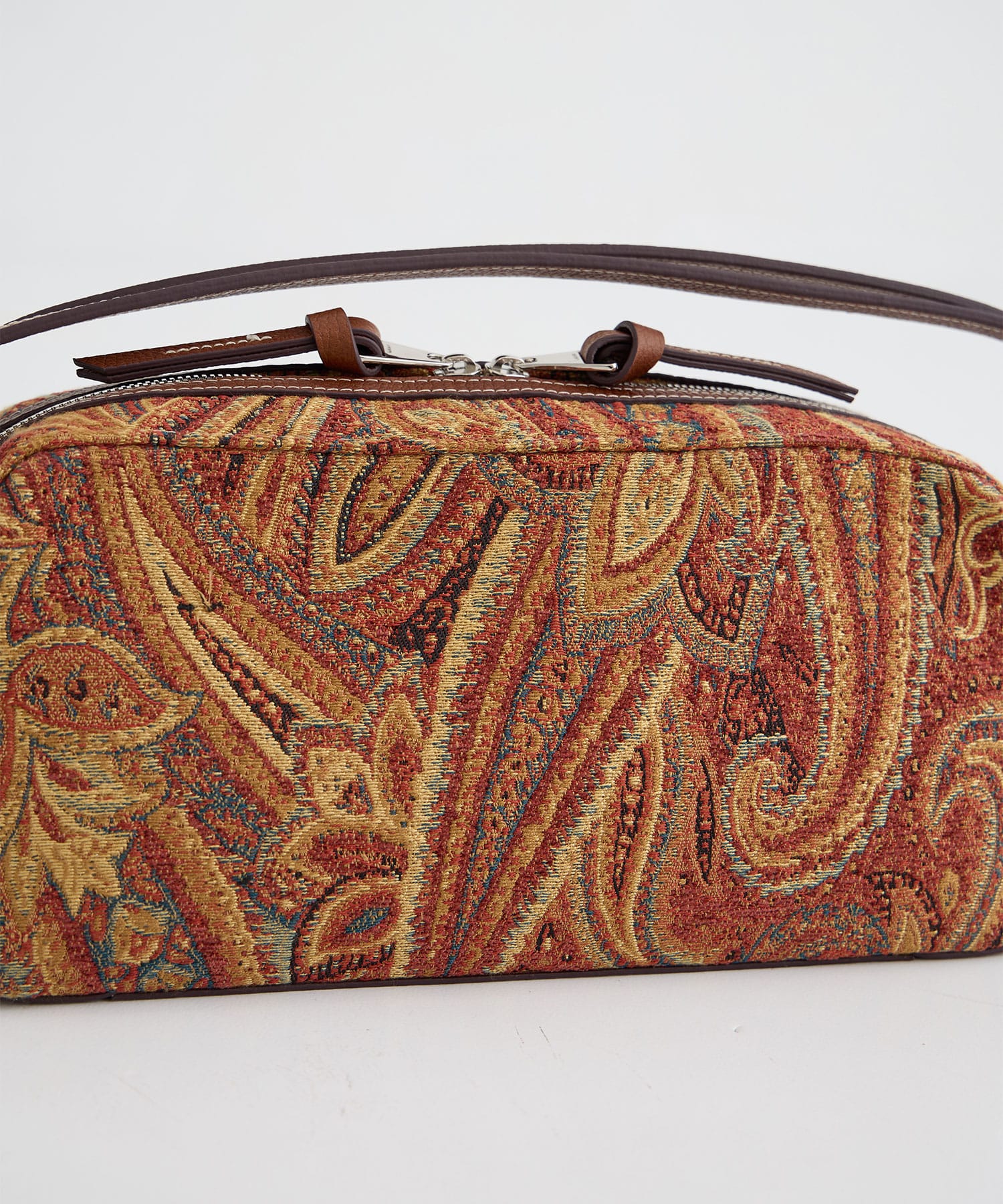 TRAPEZE ORANGE PAISLEY A VACATION