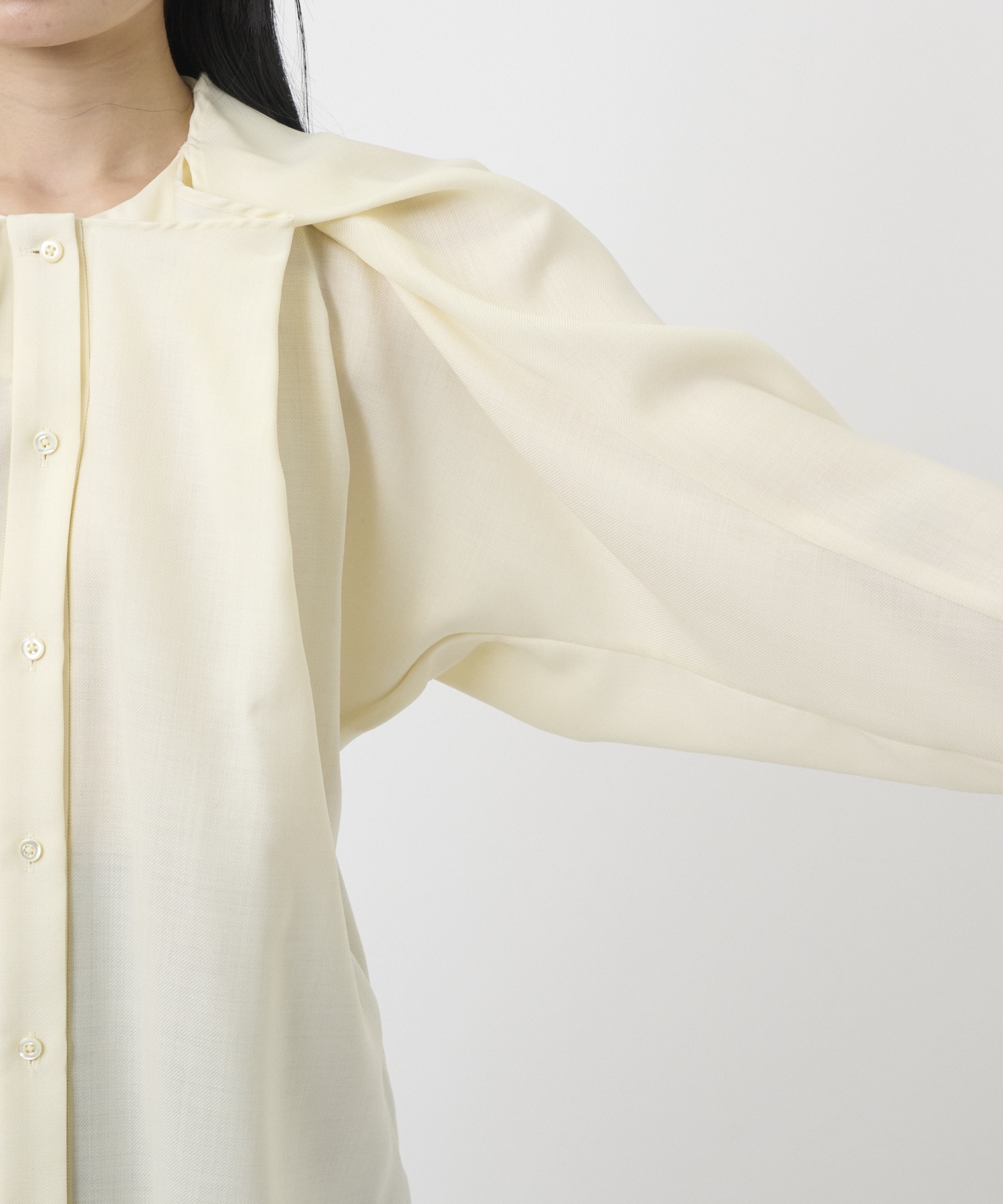 NECK TUCK BLOUSE support surface