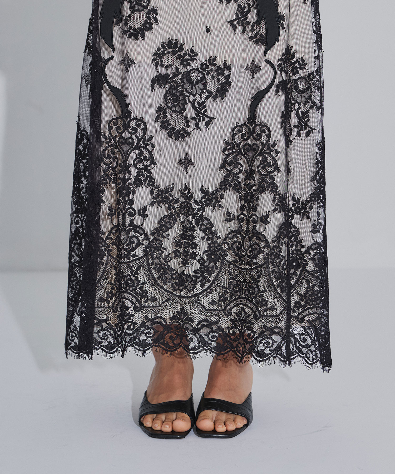 EMBROIDERED LACE SKIRT FETICO