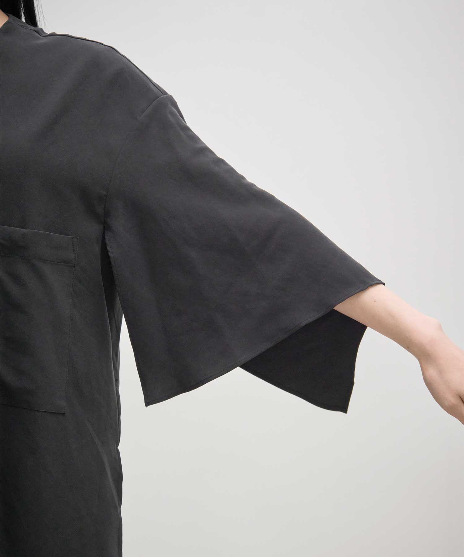 Liese panel sleeve shirt BK AKIRANAKA