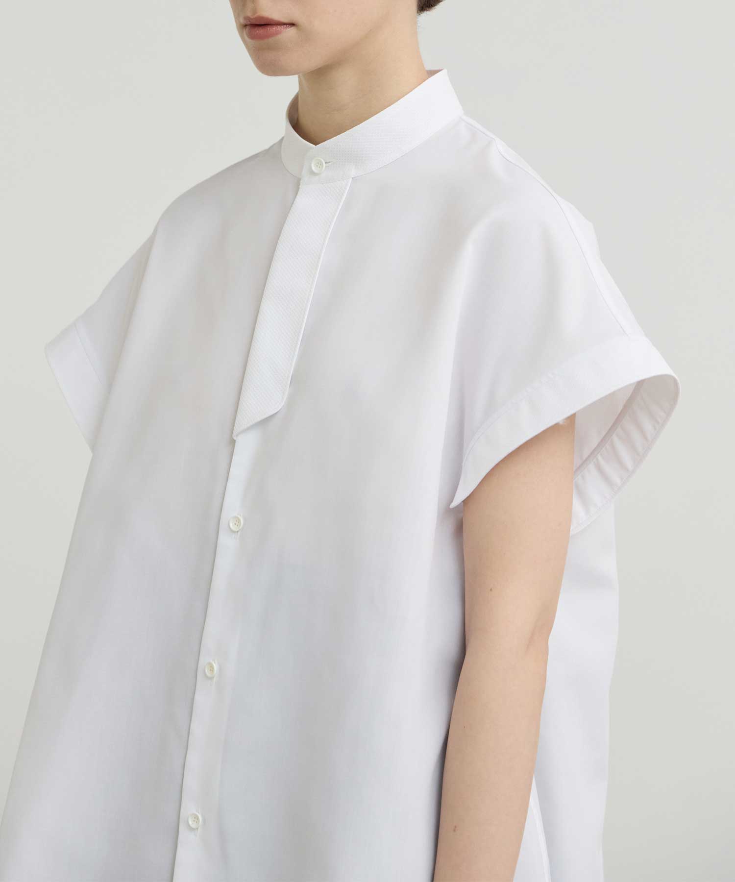 THE PLACKET A LINE SHIRT SLEEVE LESS THE RERACS