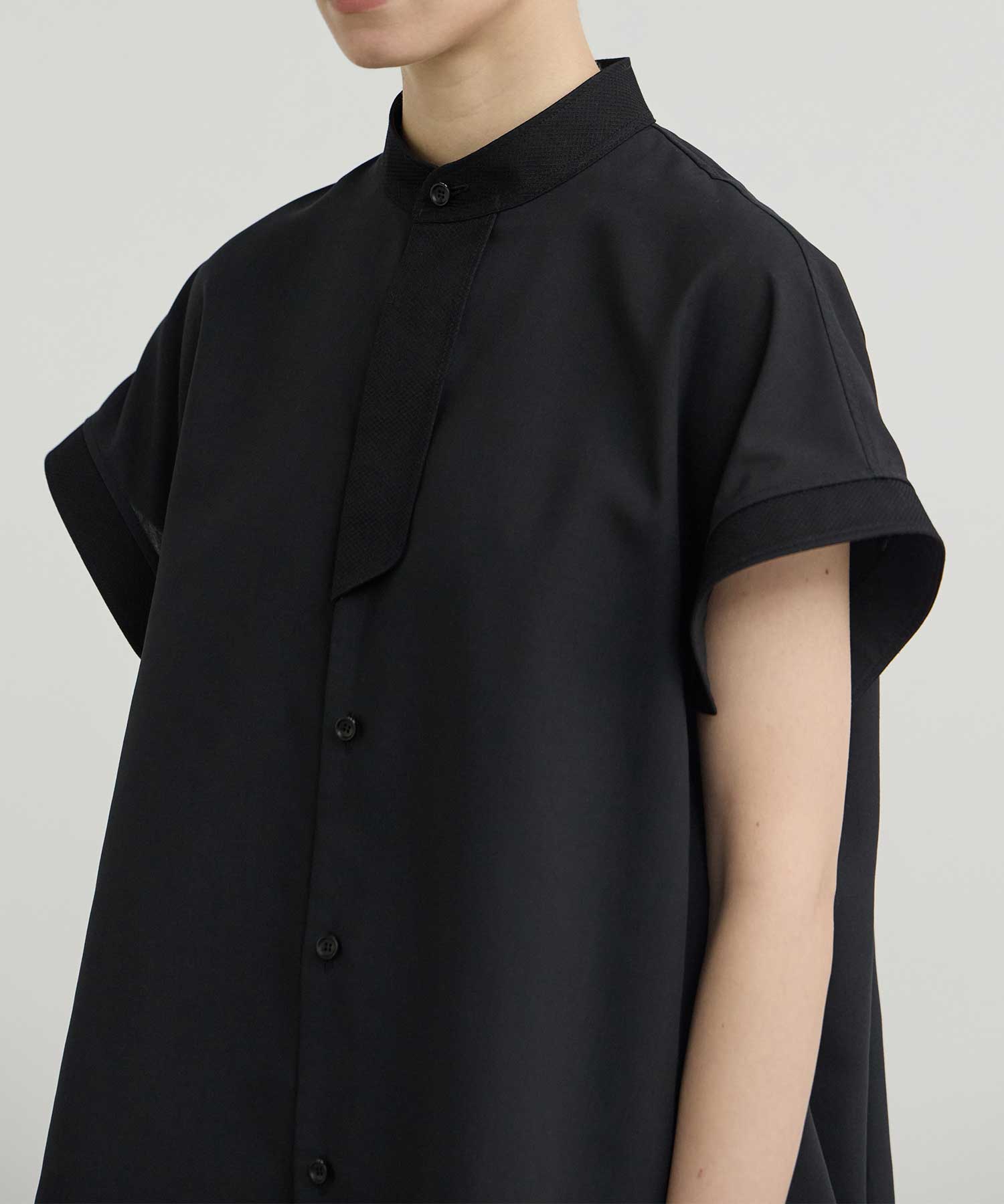 THE PLACKET A LINE SHIRT SLEEVE LESS THE RERACS