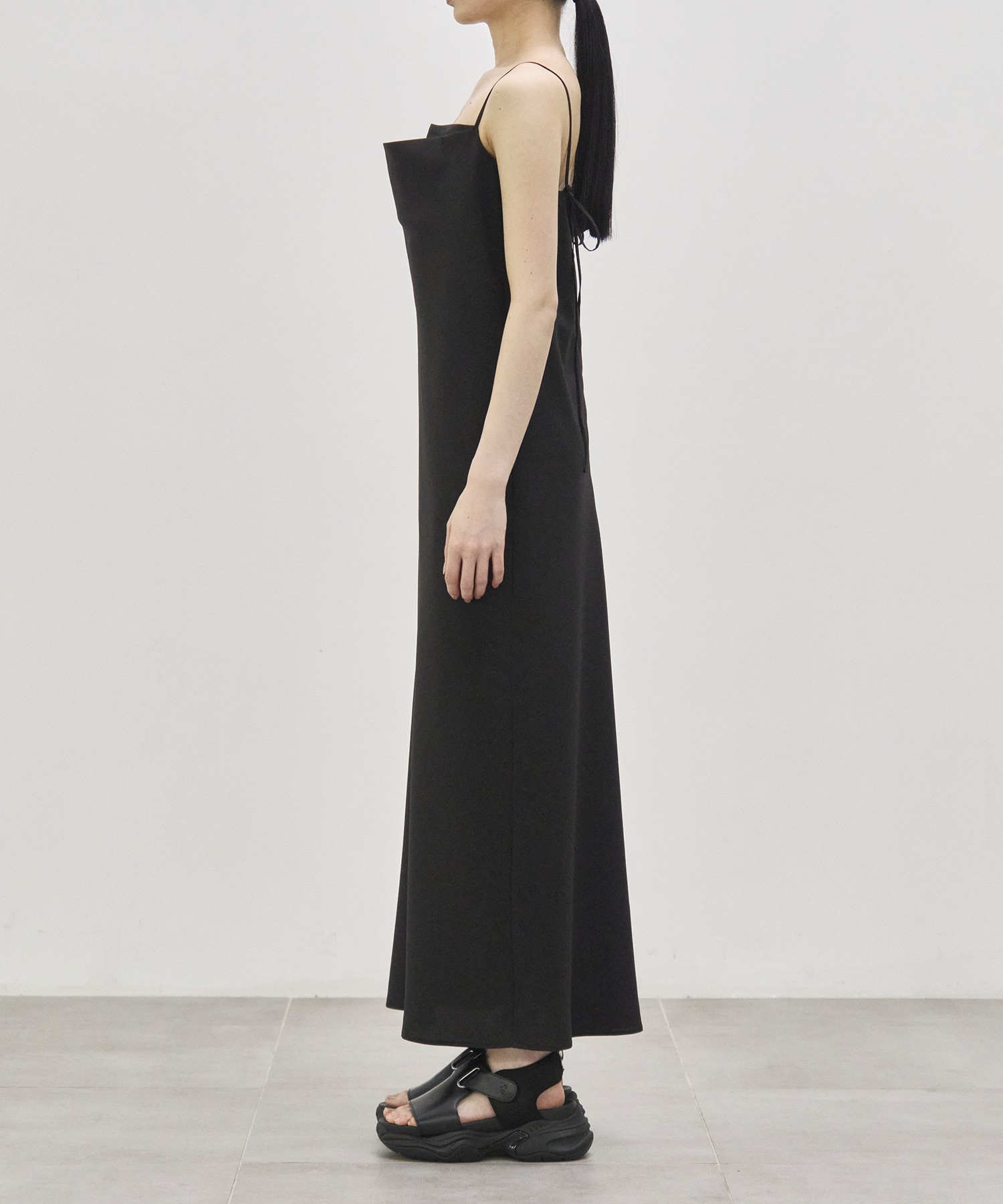 【WEB限定】shoulder strap dress Louren
