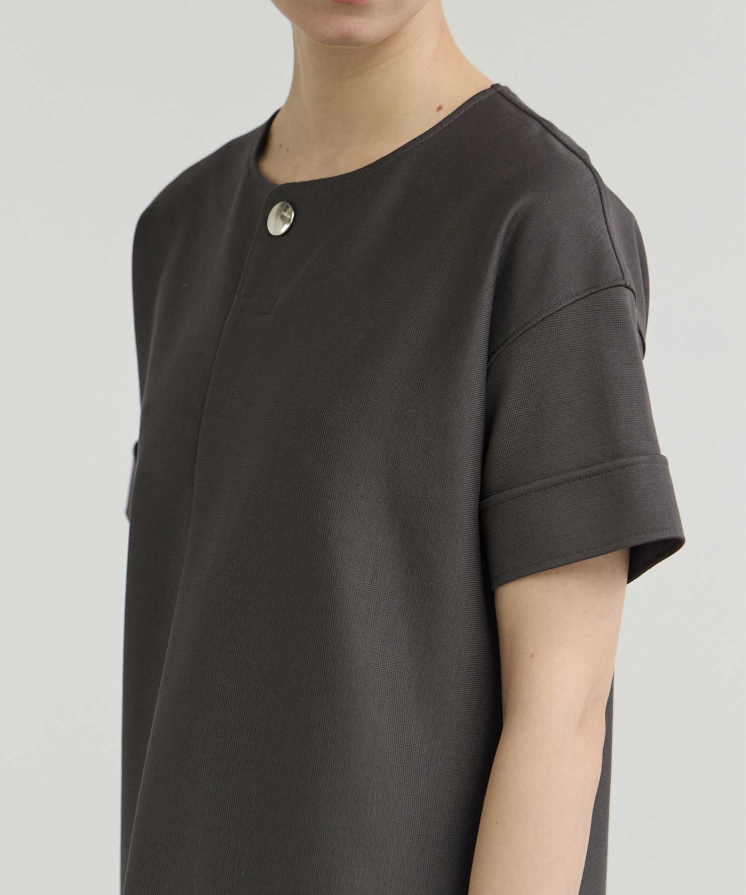 RERACS FRONT TUCK HENLY NECK DRESS THE RERACS