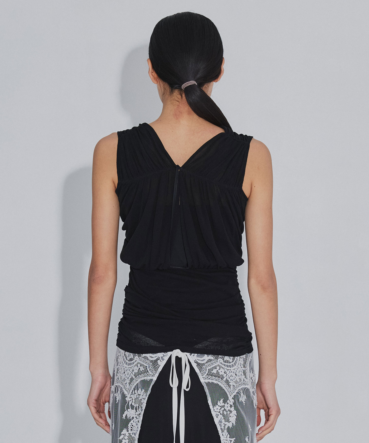 SHEER GATHERED SLEEVELESS TOP FETICO