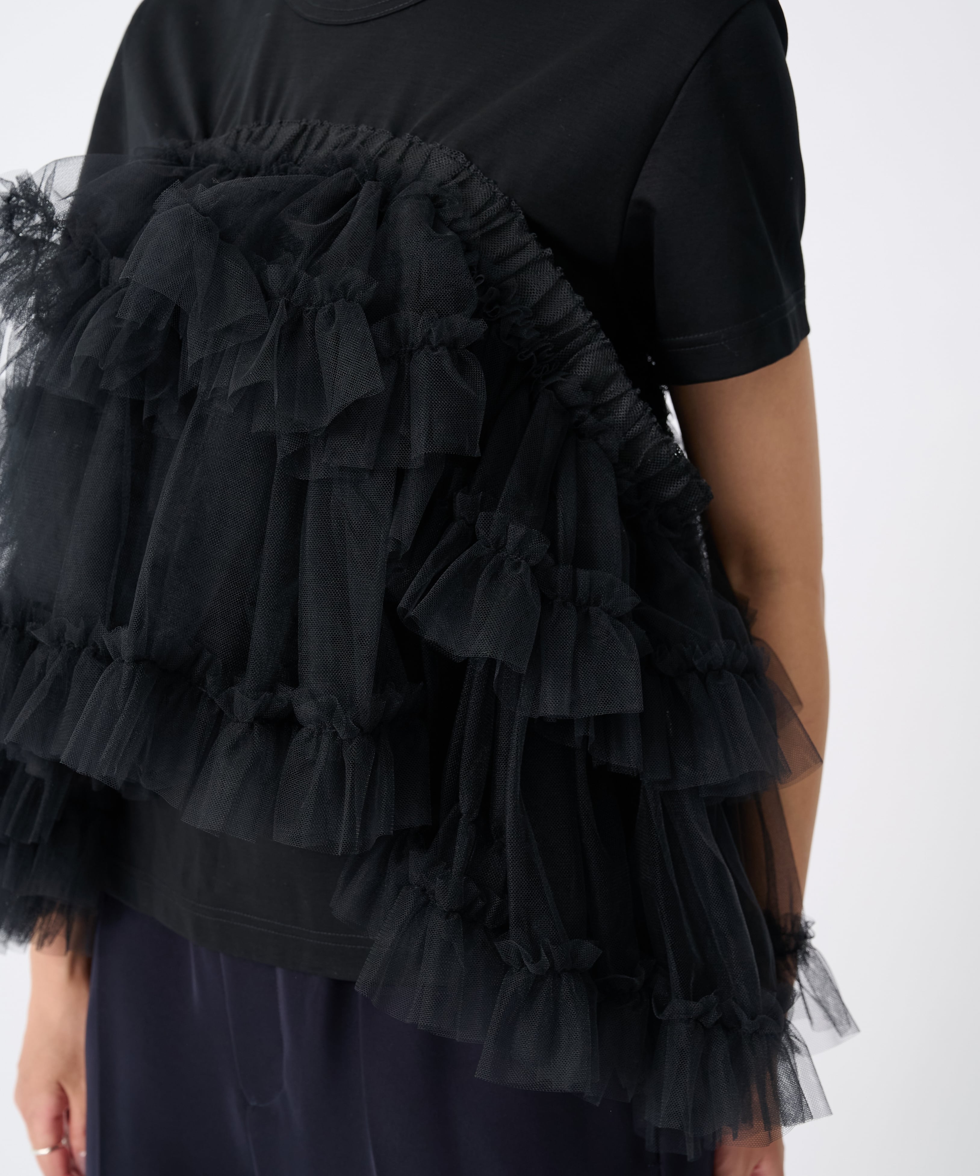 30-T002-051 noir kei ninomiya
