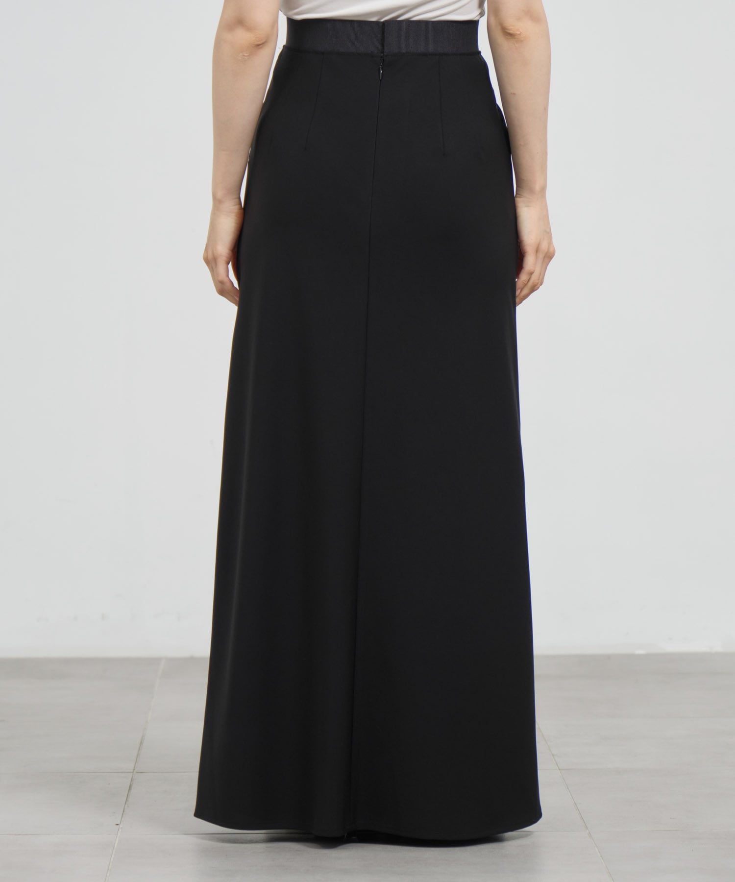 SEMI-FLARE SKIRT ENFOLD