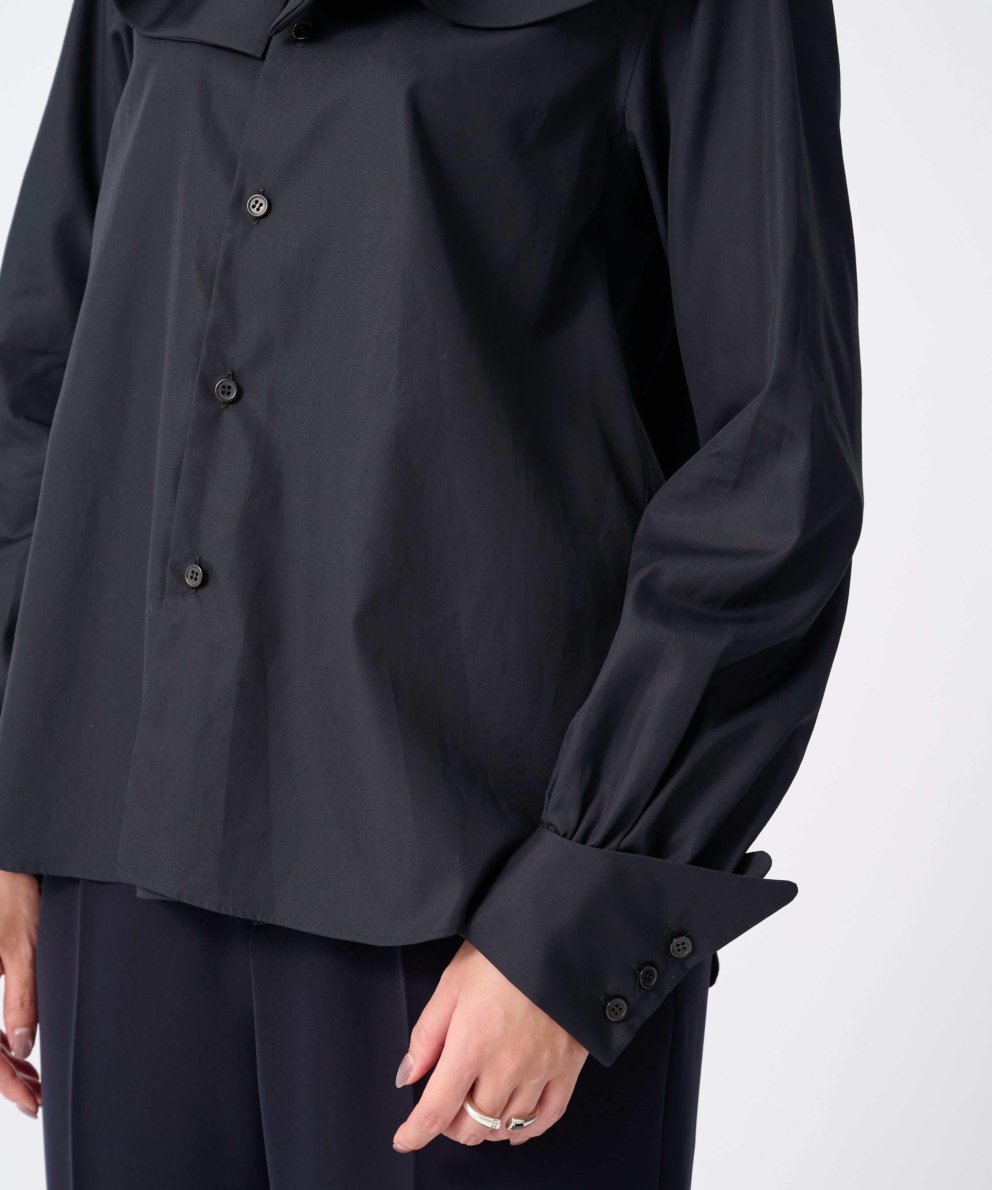 3P-B004-051 Flower Collar Shirt noir kei ninomiya