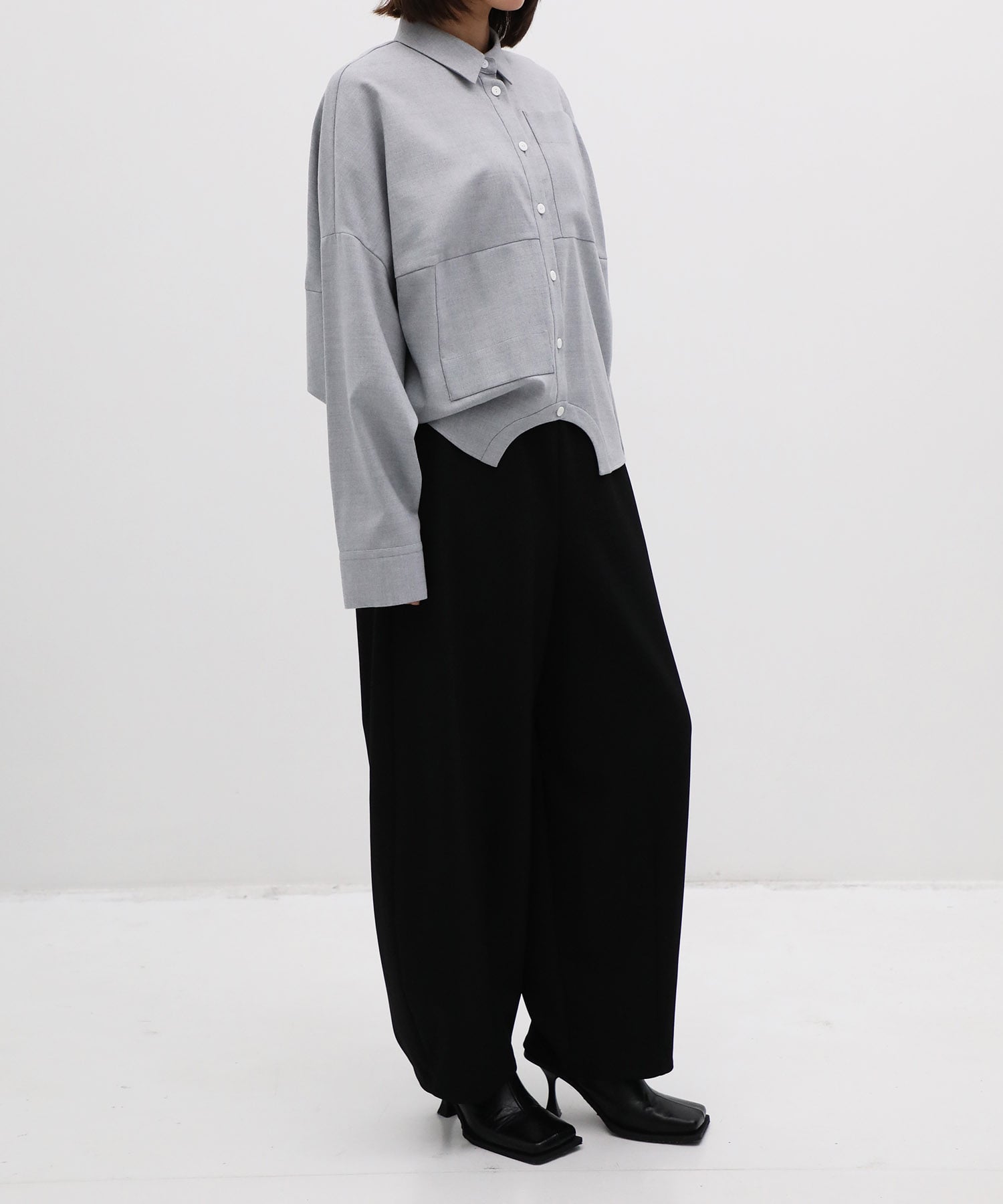 SYMMETRY CROPPED SHIRT ENFOLD
