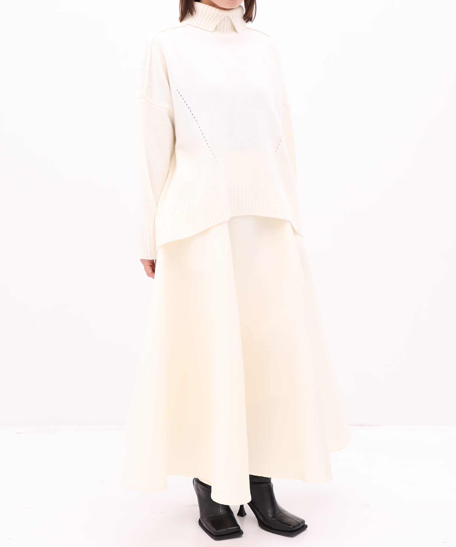 OVERSIZE TURTLENECK KNIT CINOH