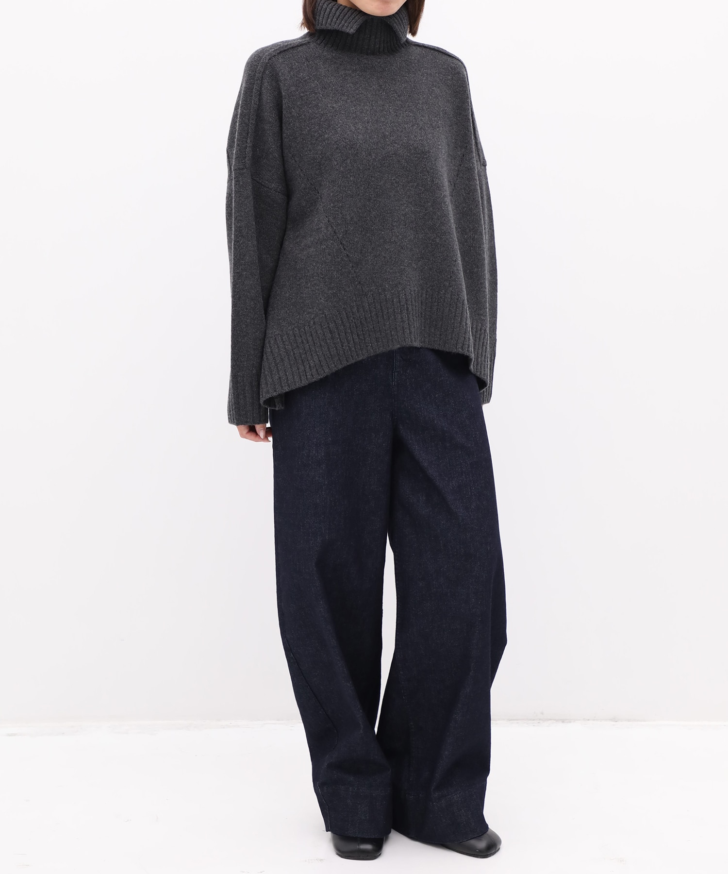 OVERSIZE TURTLENECK KNIT CINOH