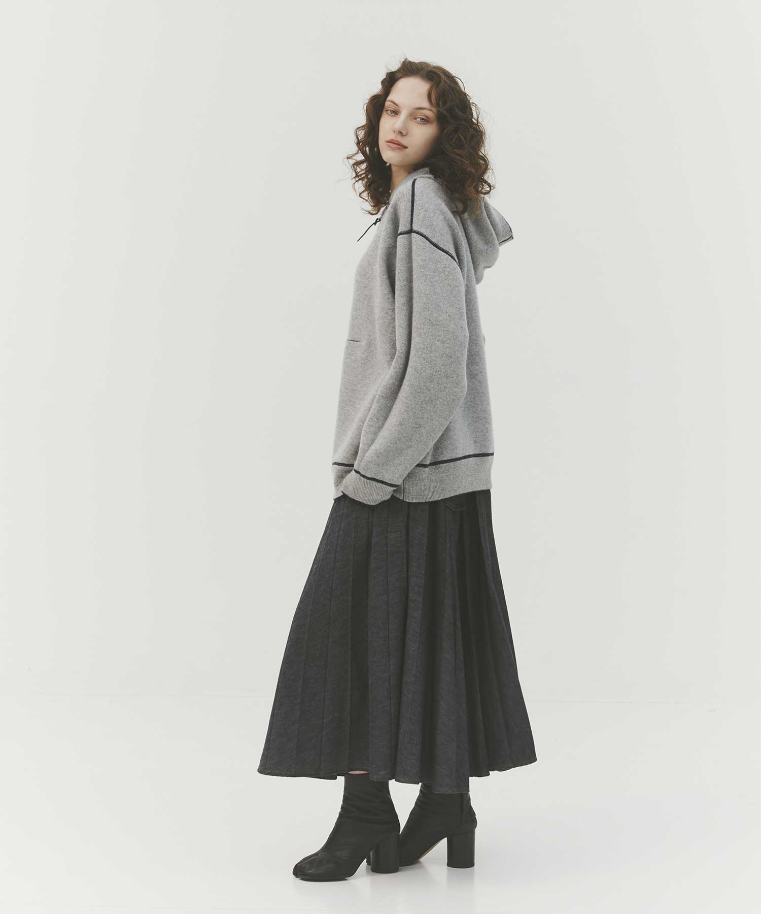 CASHMERE REVERSIBLE ZIP UP HOODIE THE TOKYO