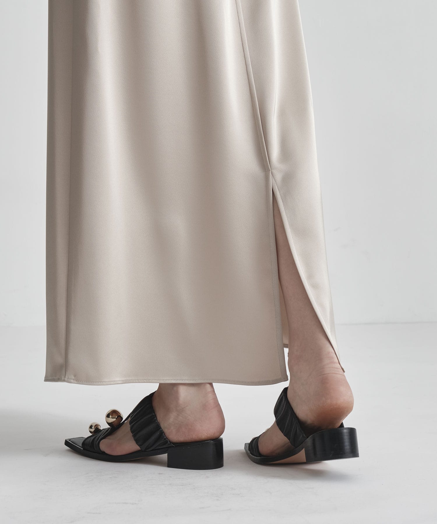 Satin Tight Skirt THE TOKYO