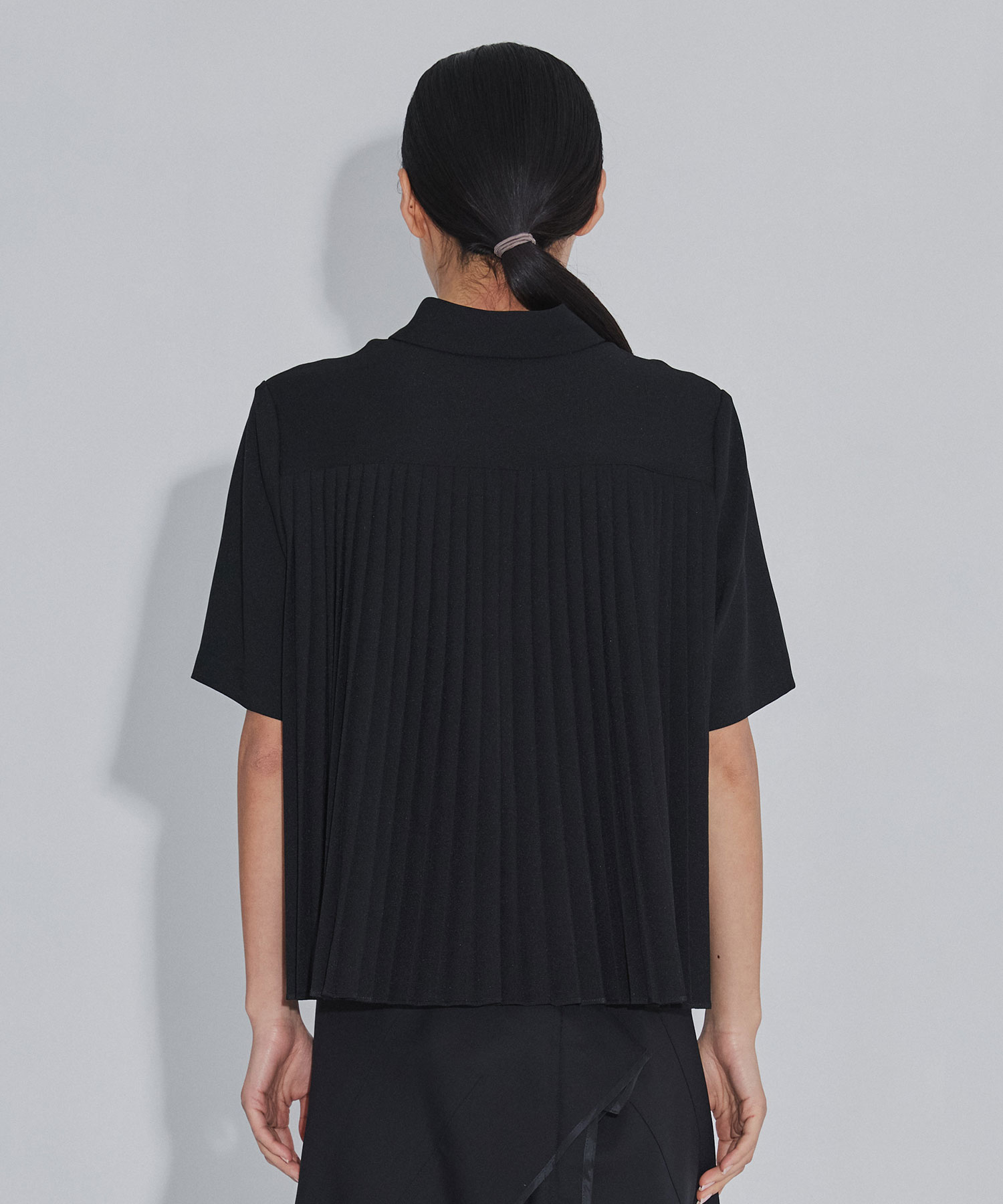 別注 Back pleats blouse EZUMi