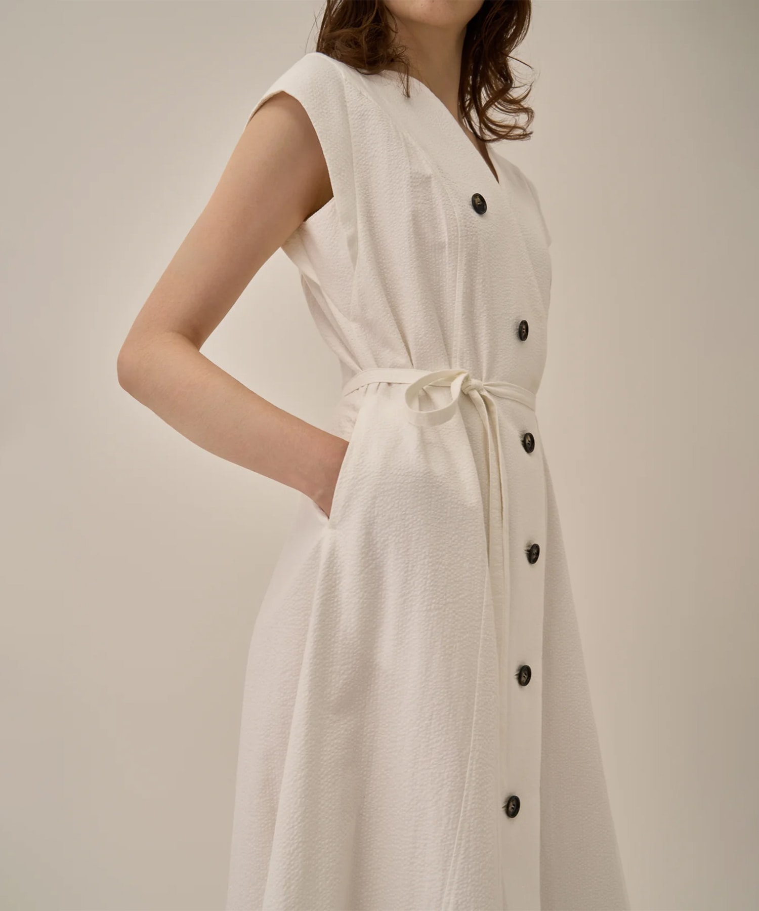 Sesilia asymmetry panel dress AKIRANAKA