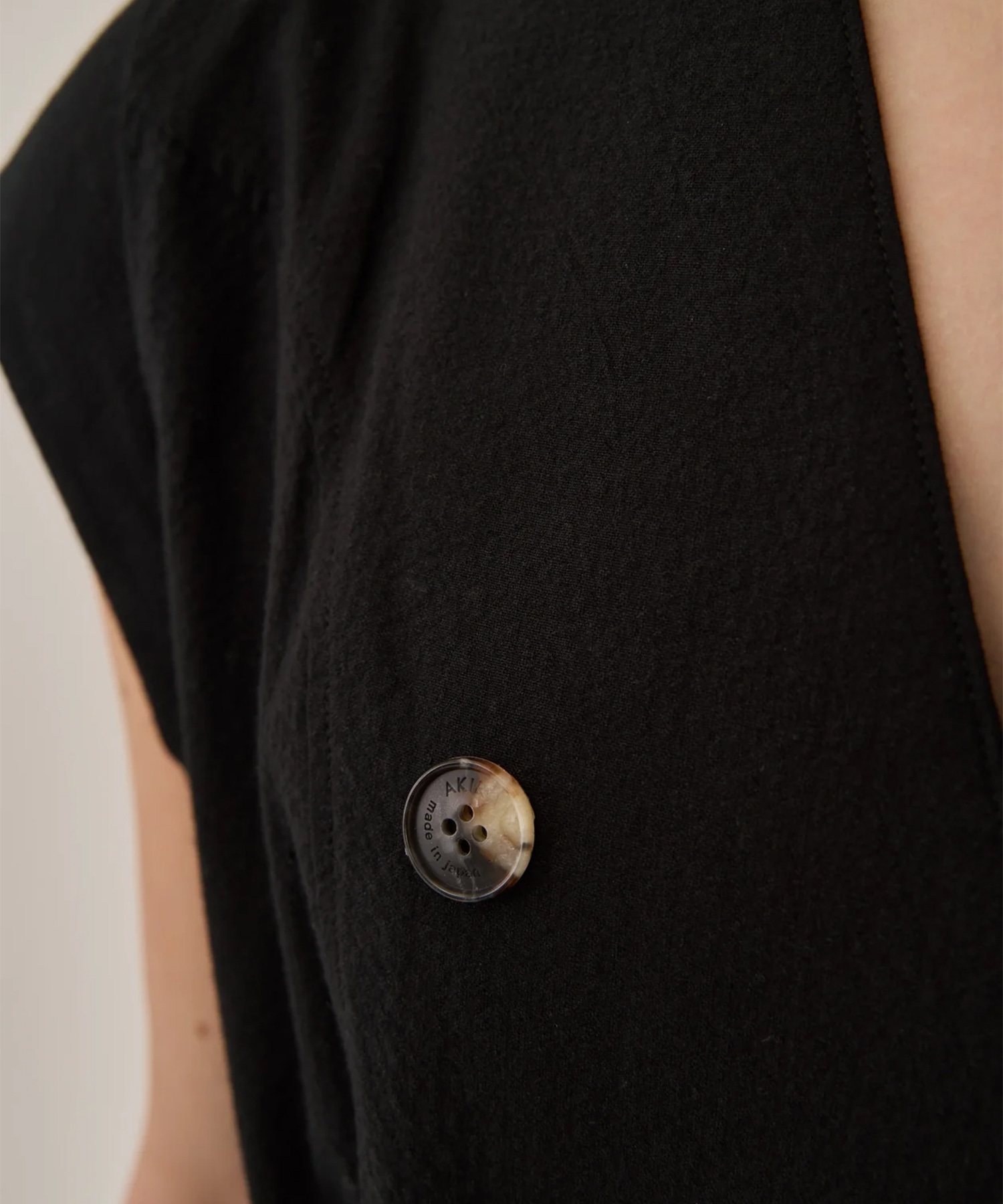 Sesilia asymmetry panel dress AKIRANAKA