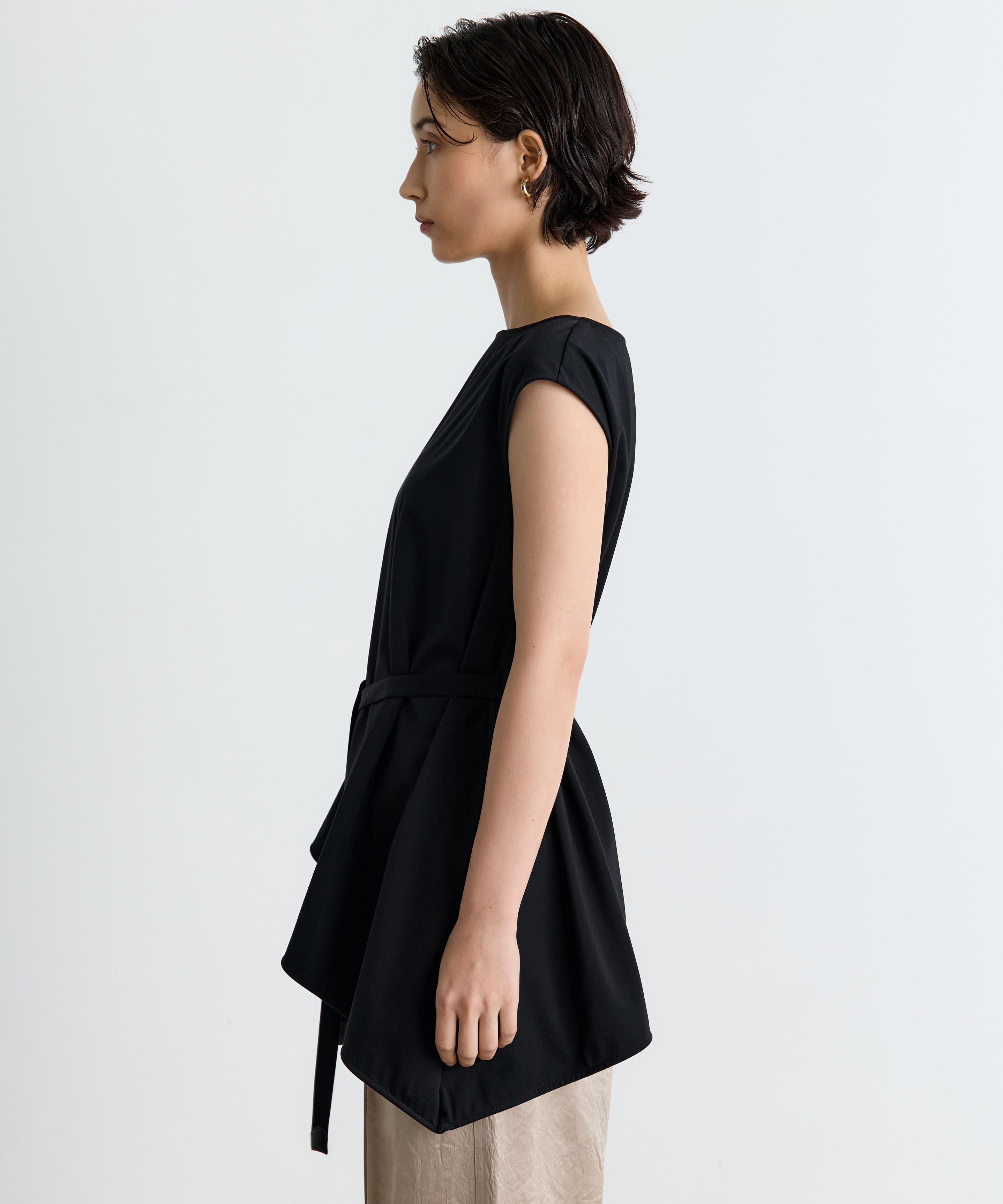 French Sleeve Asymmetry Tops THE TOKYO