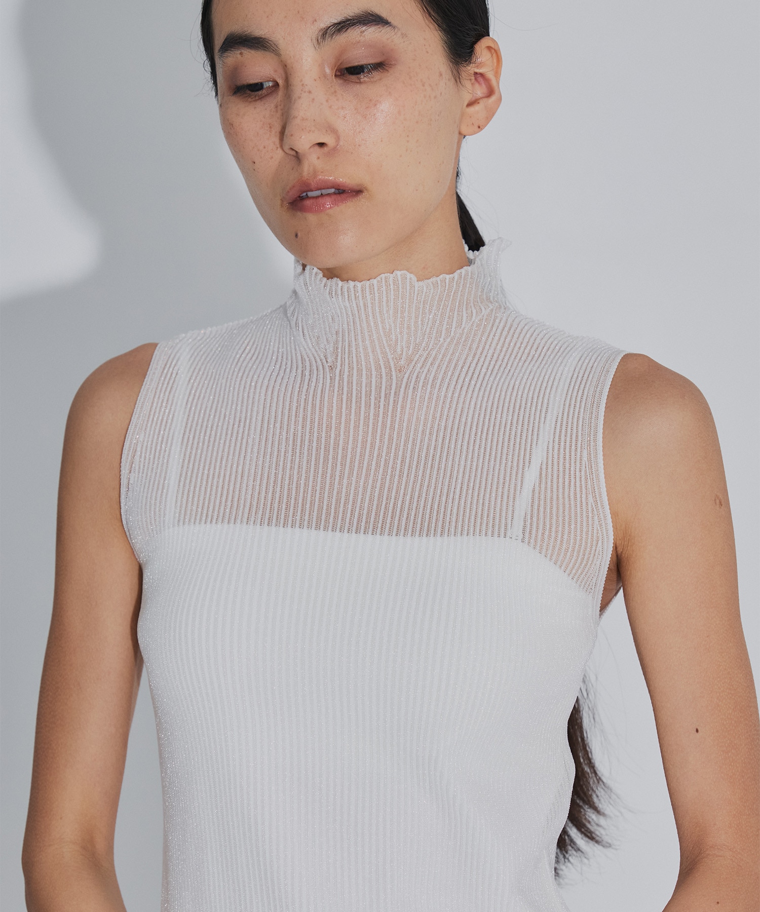 HYPHA LUCENT GLITTER SLEEVELESS TOP CFCL