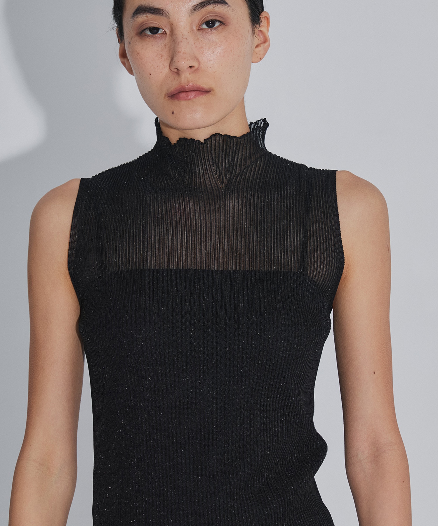 HYPHA LUCENT GLITTER SLEEVELESS TOP CFCL