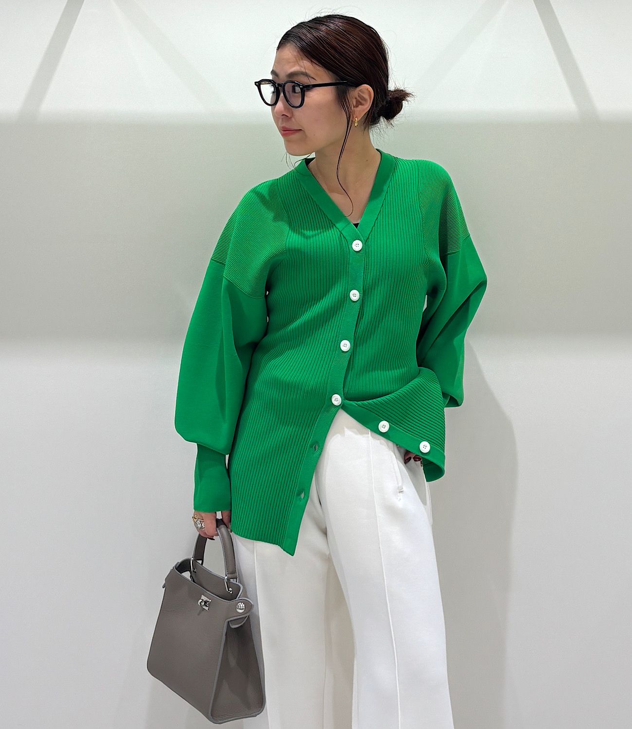 SQUARESLEEVE V NECK KT CD OMMO